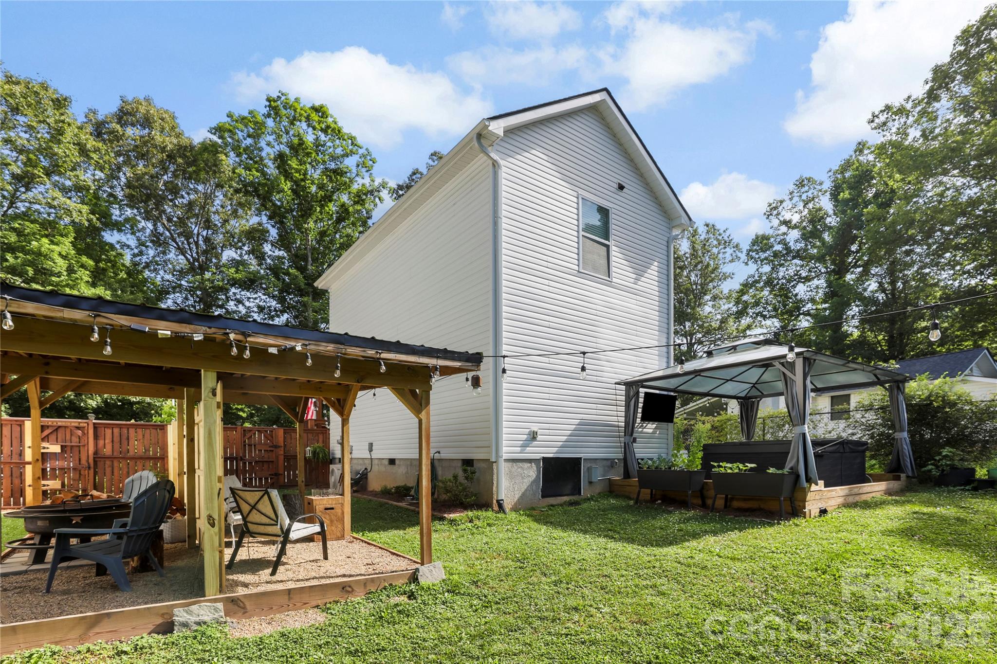 13 Trade Street Property Photo 19