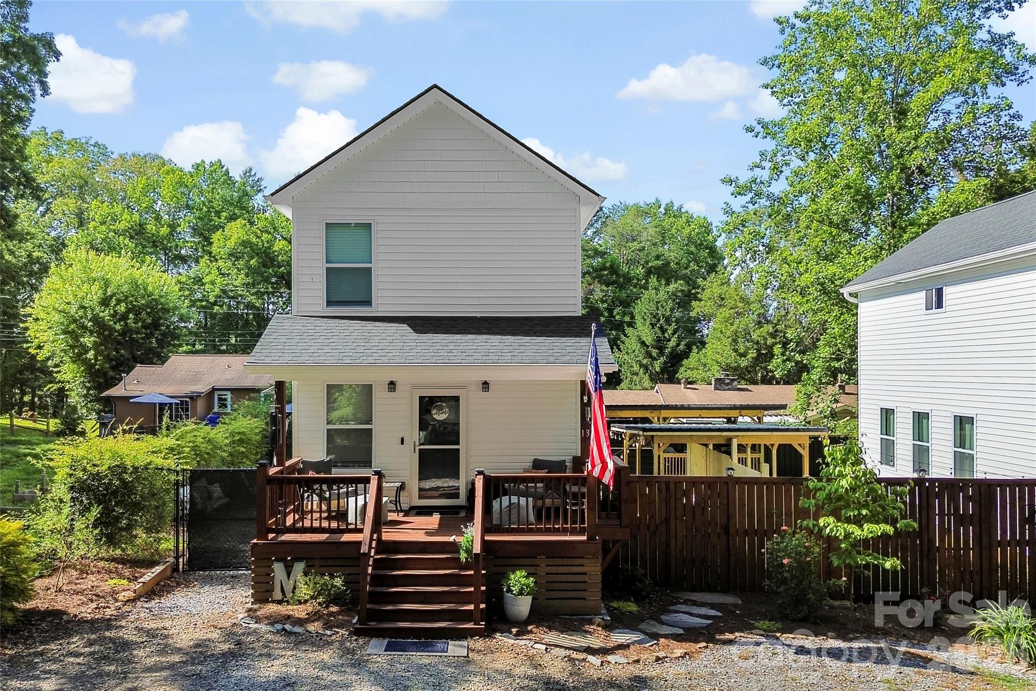 13 Trade Street Property Photo 31