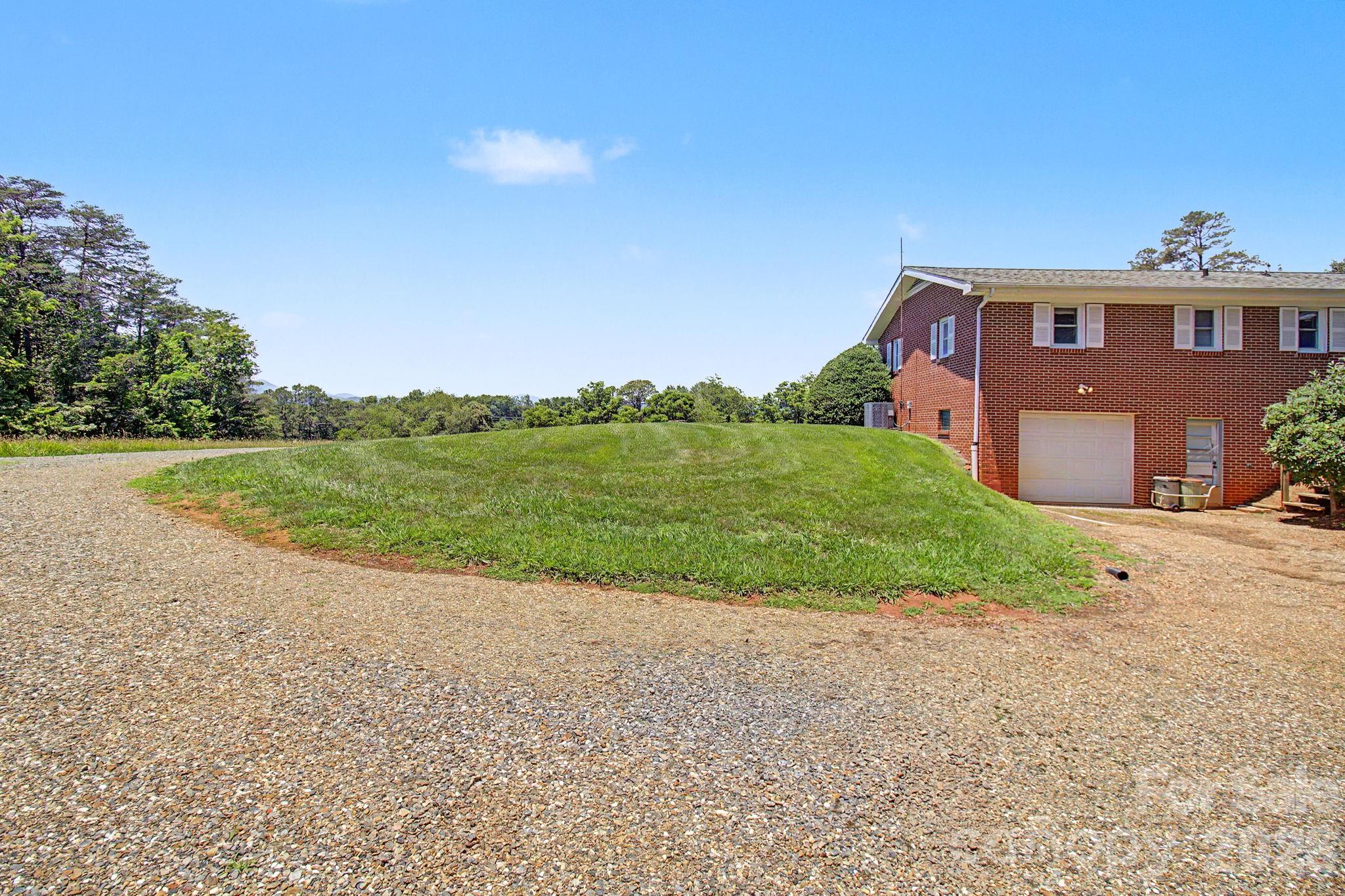 788 Alexander Road Property Photo 14