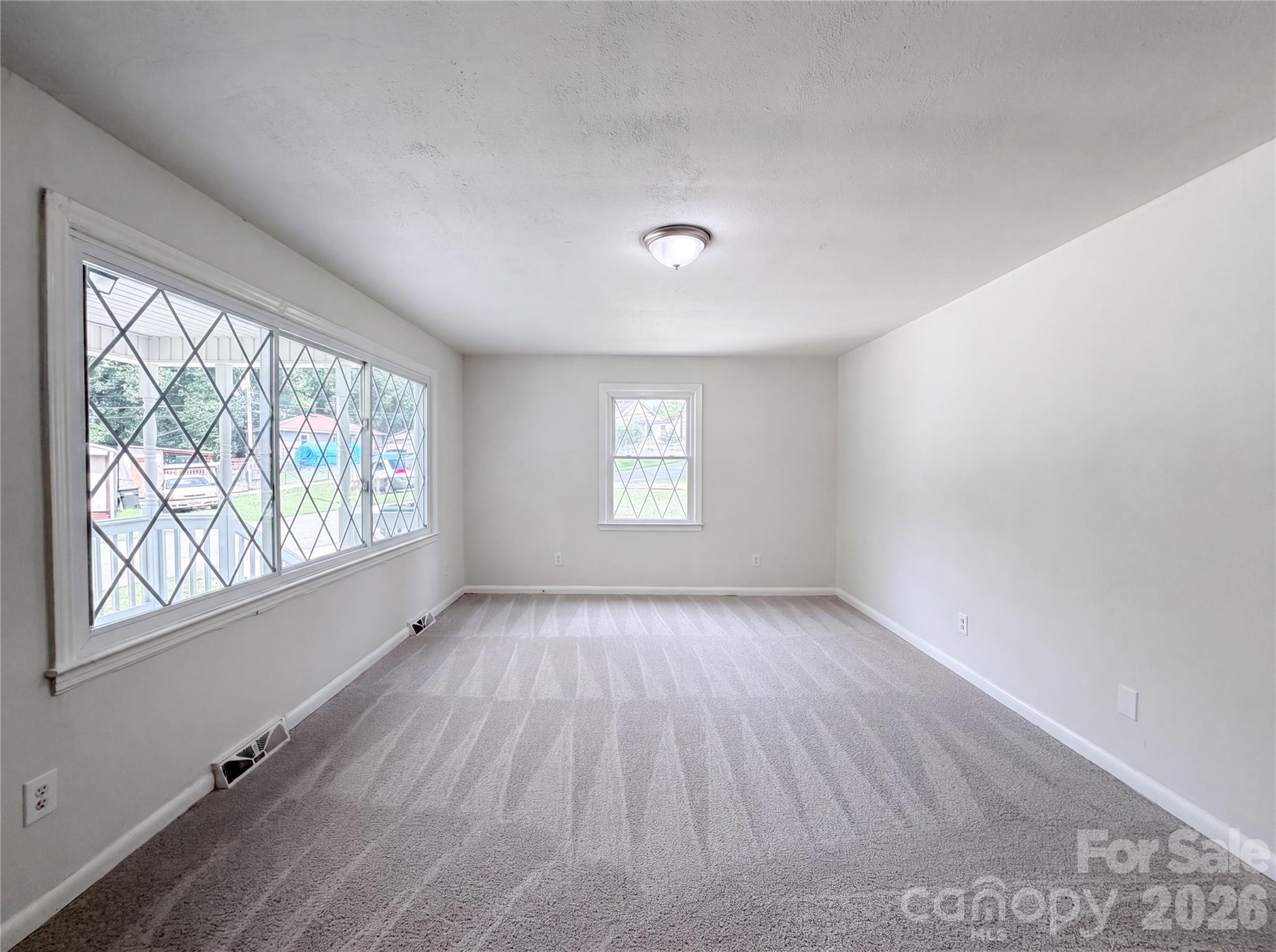 313 Black Street Property Photo 8