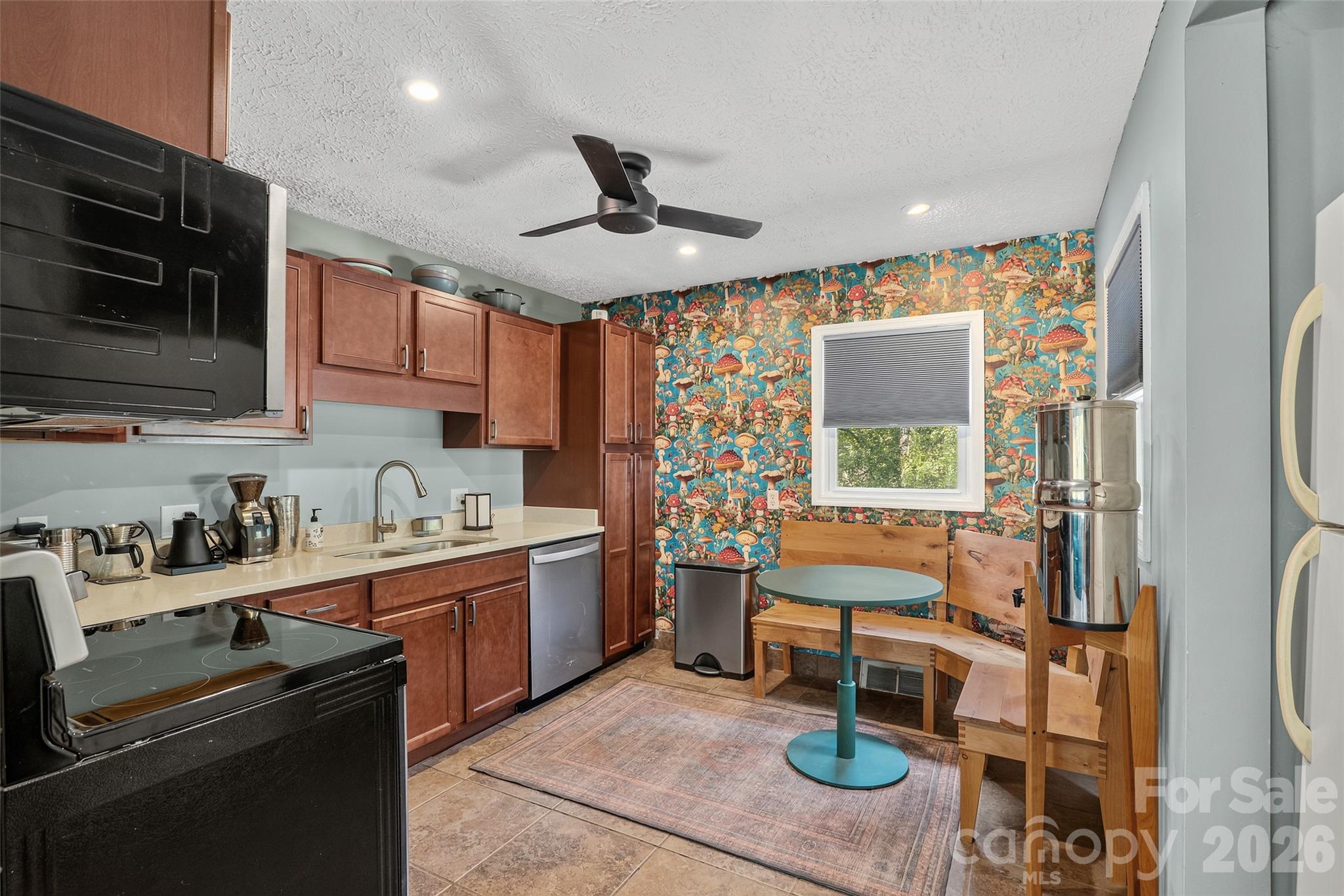 17 Azalea Road Property Photo 9