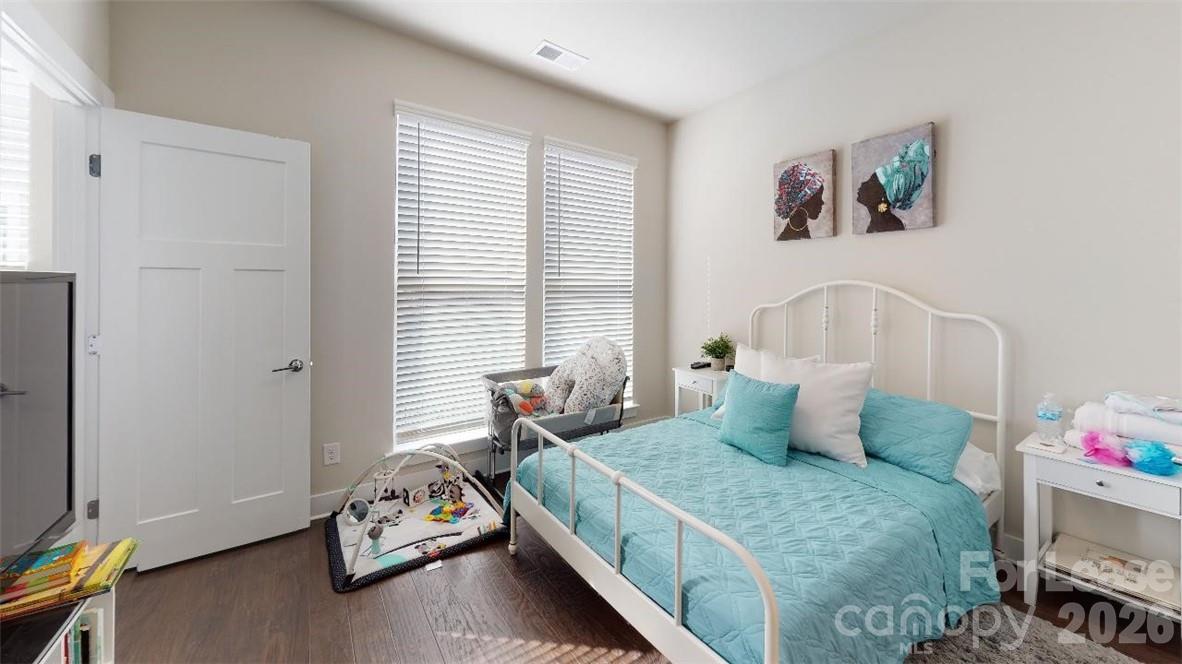 244 Uptown West Drive Property Photo 14