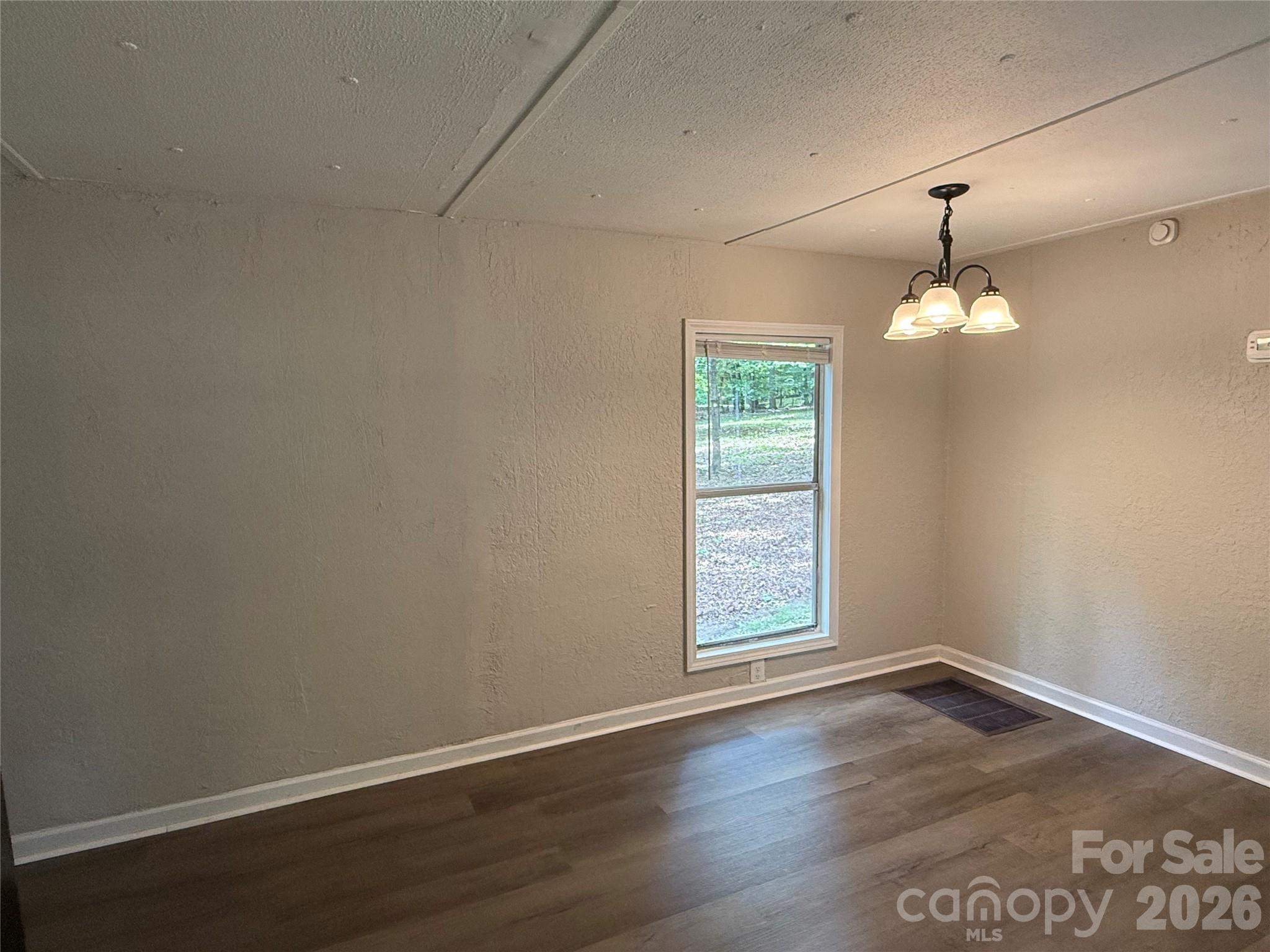 1140 Love Valley Road Property Photo 7