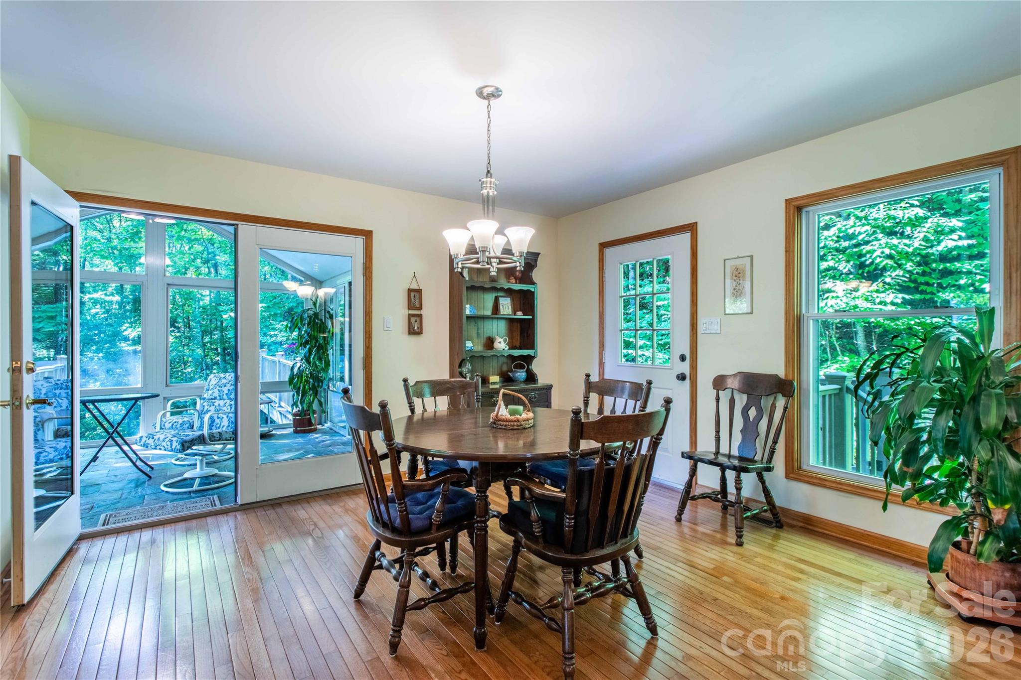 22 Great Aspen Way Property Photo 6