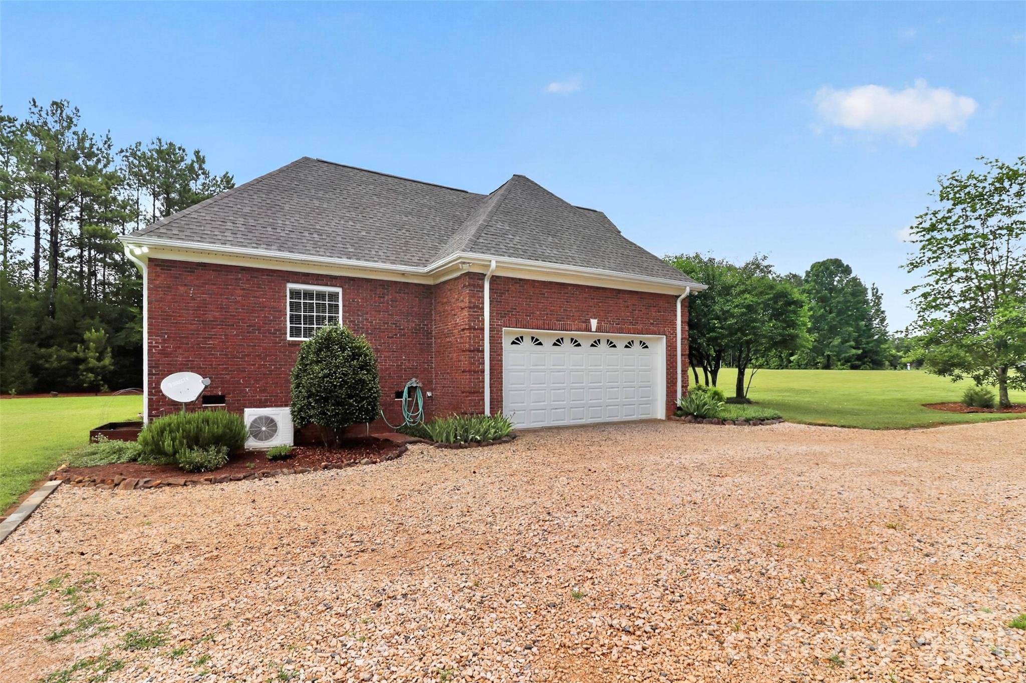 2374 Brooks Road Property Photo 3