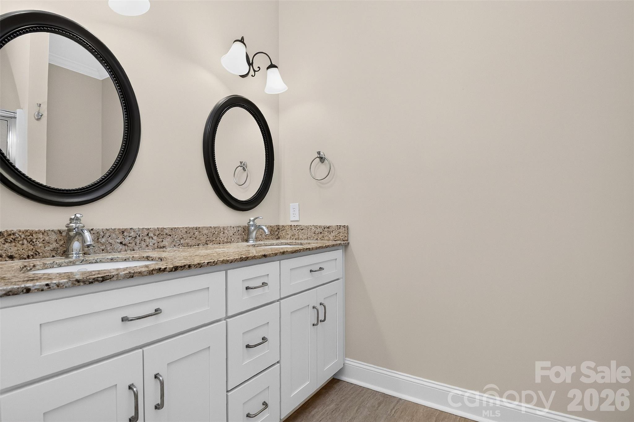 2374 Brooks Road Property Photo 15