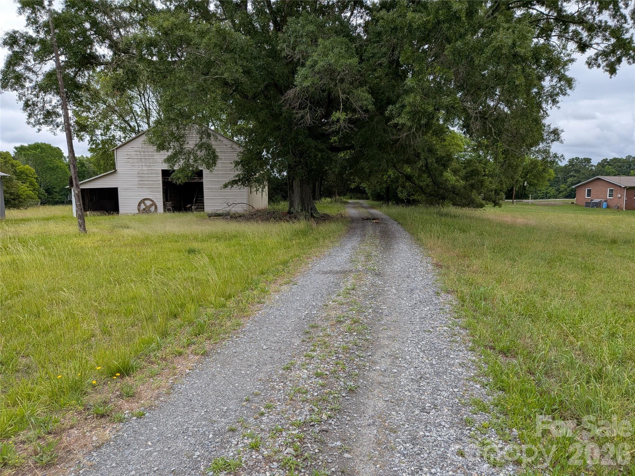 2618 Oakview Drive Property Photo 14