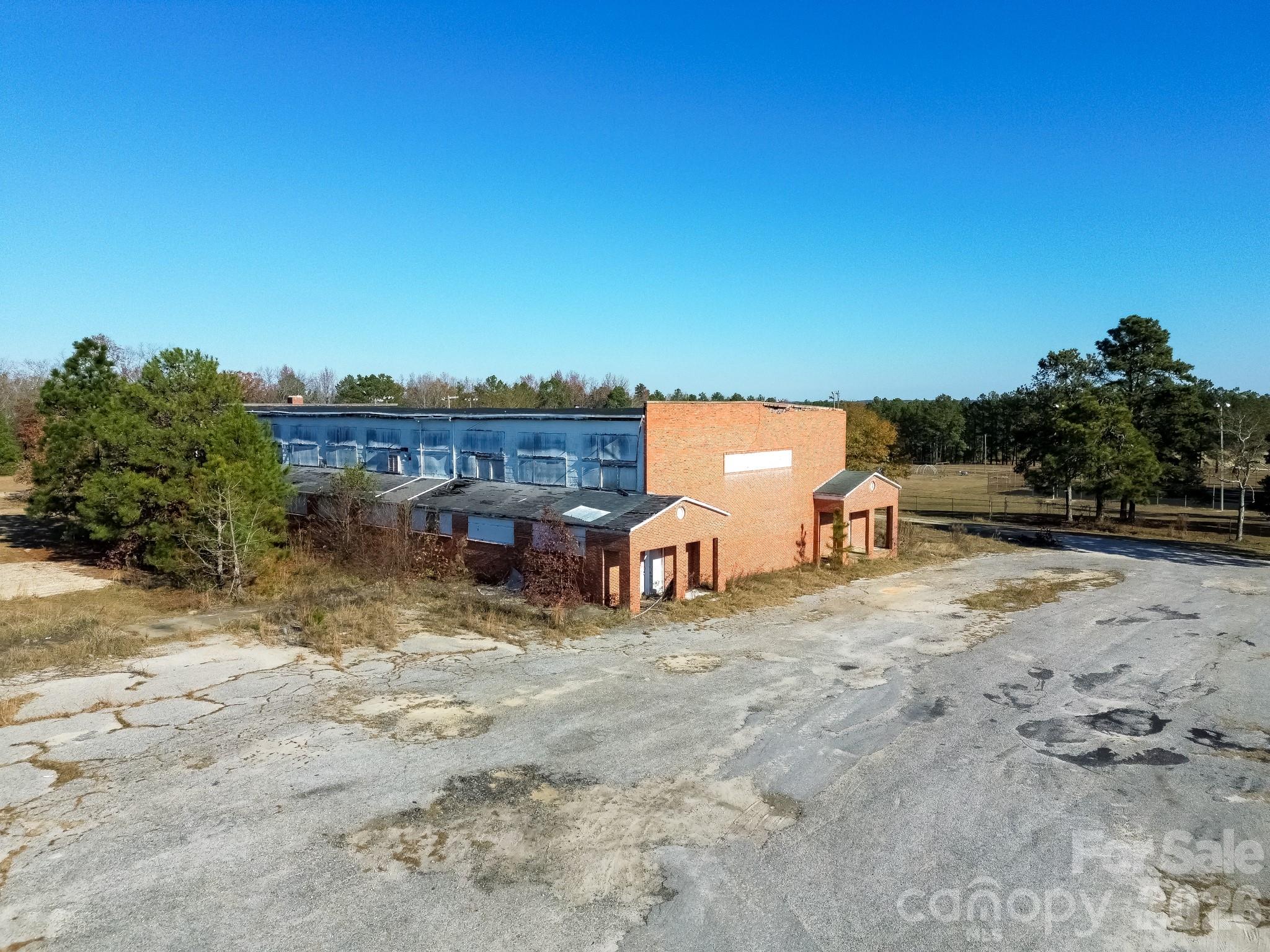 7595 Flat Creek Road Property Photo 1