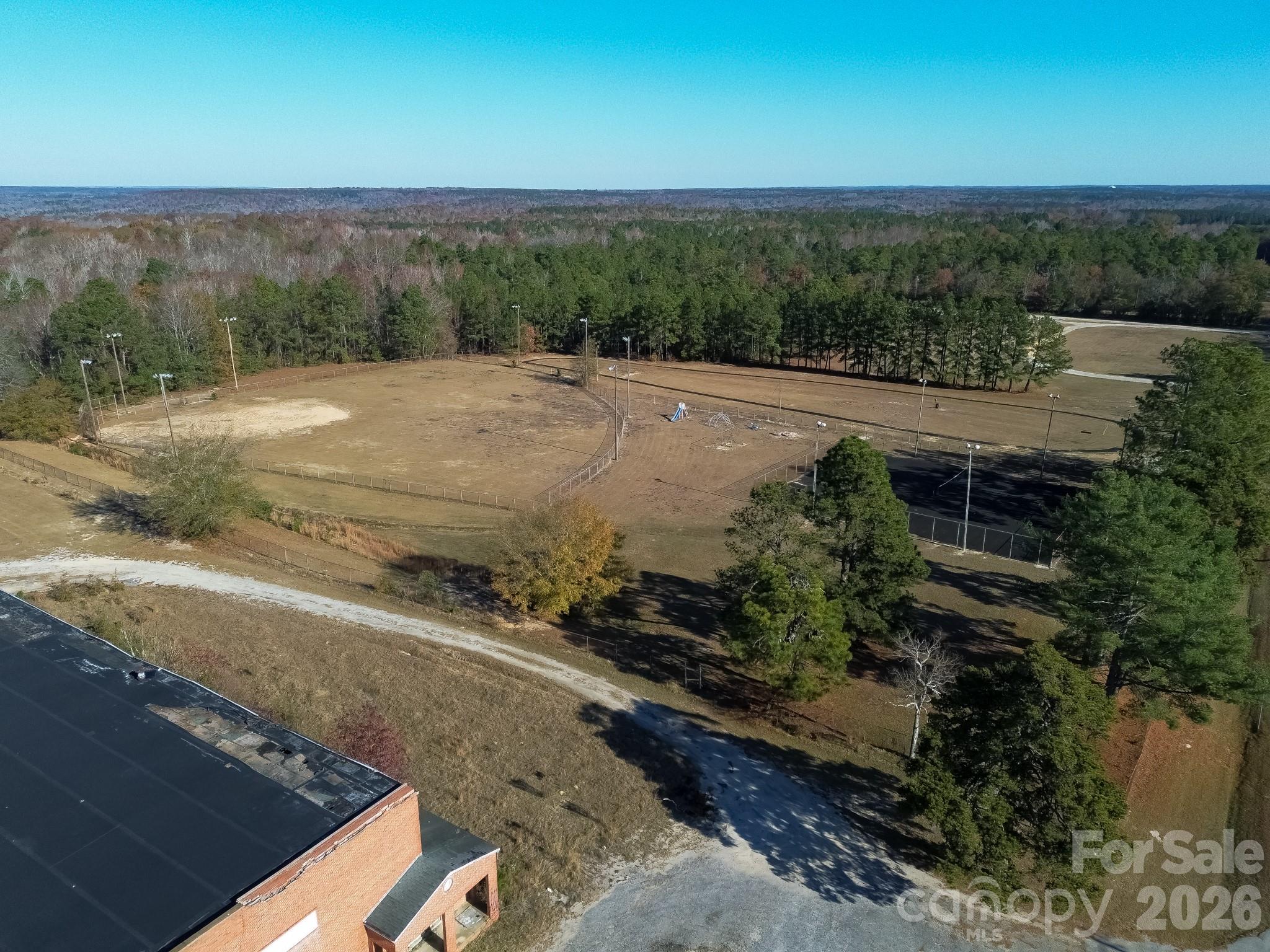 7595 Flat Creek Road Property Photo 3