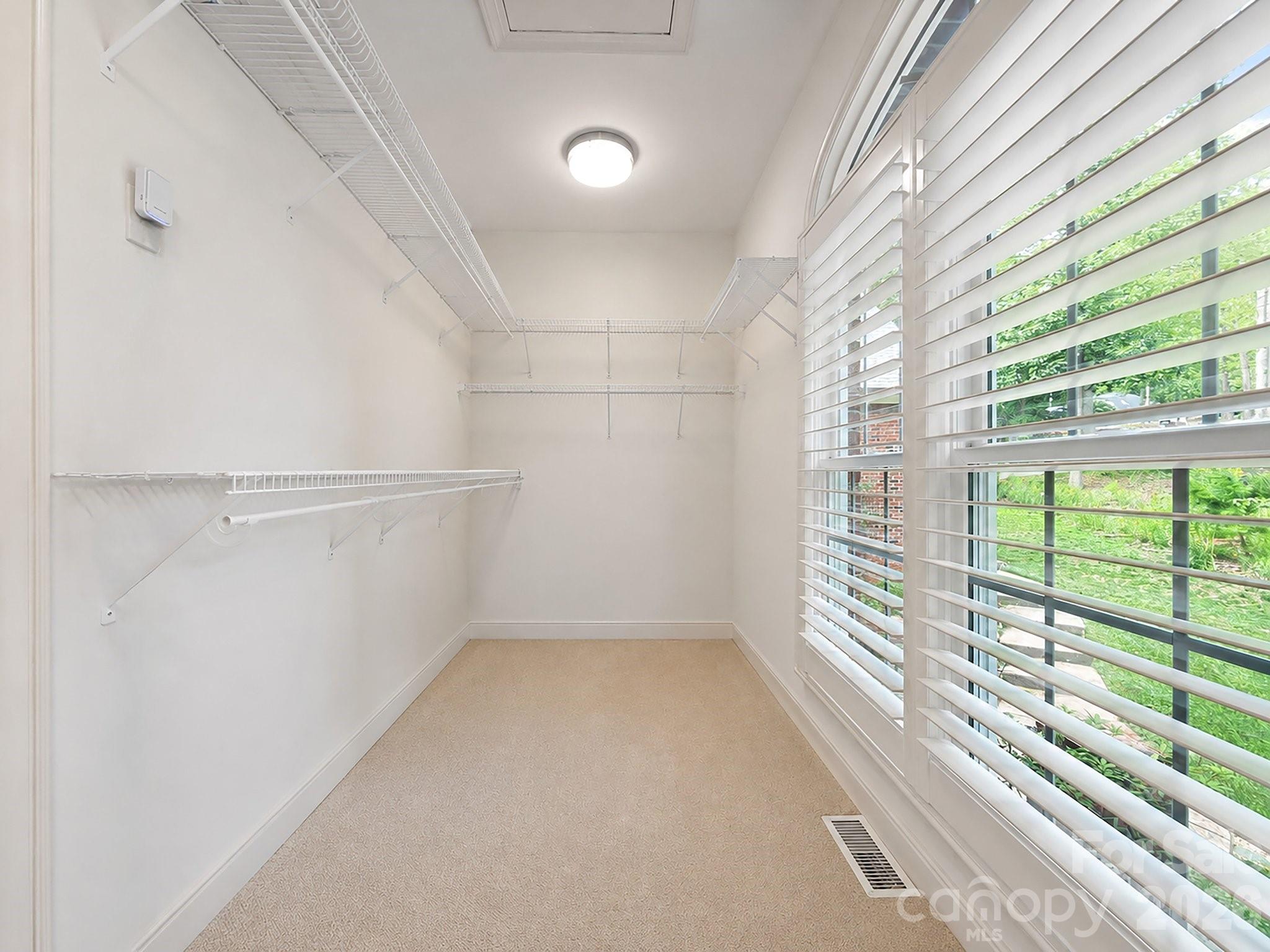 265 Westminster Court 55 Property Photo 16
