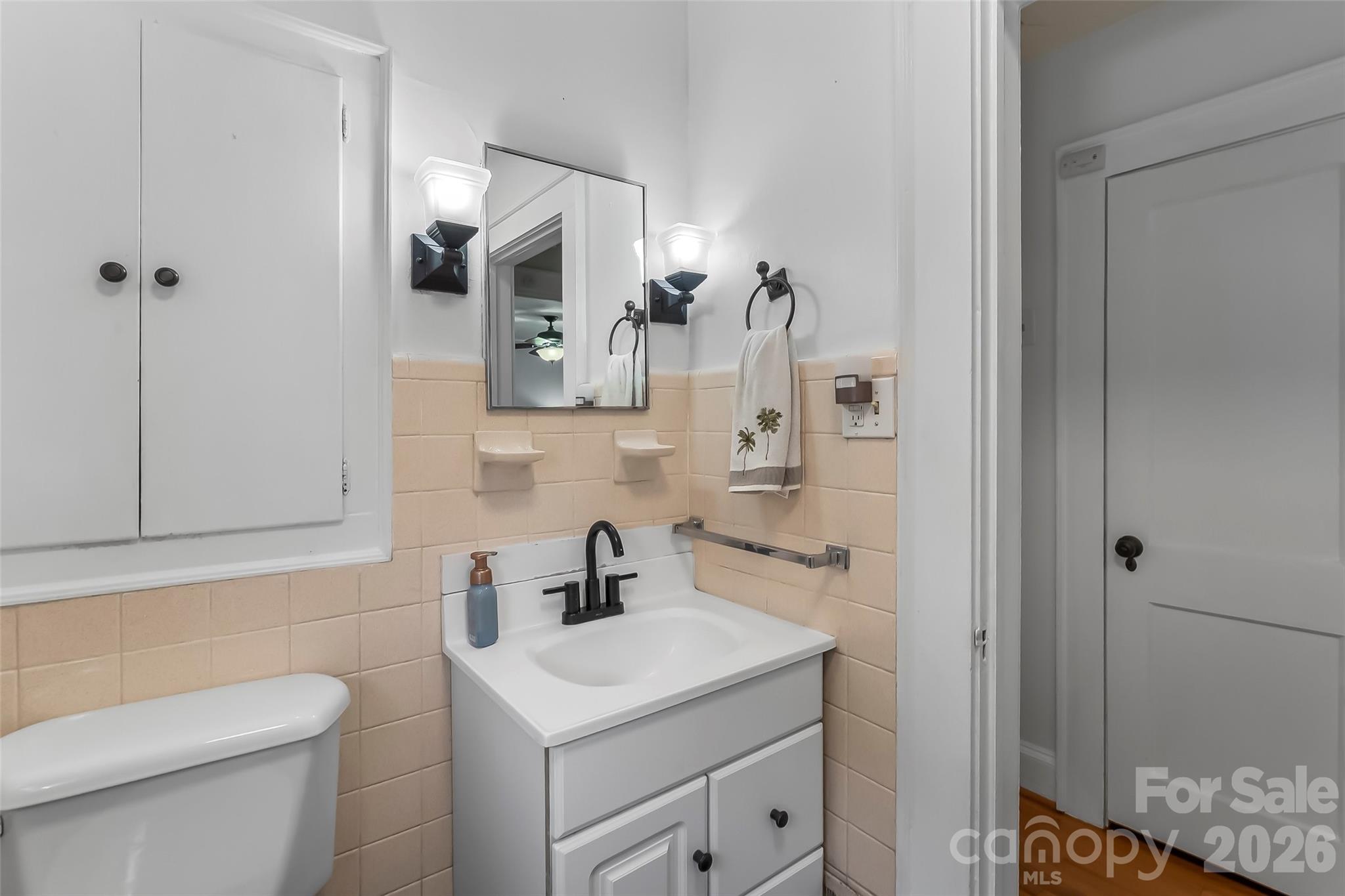 101 Falls Street Property Photo 18