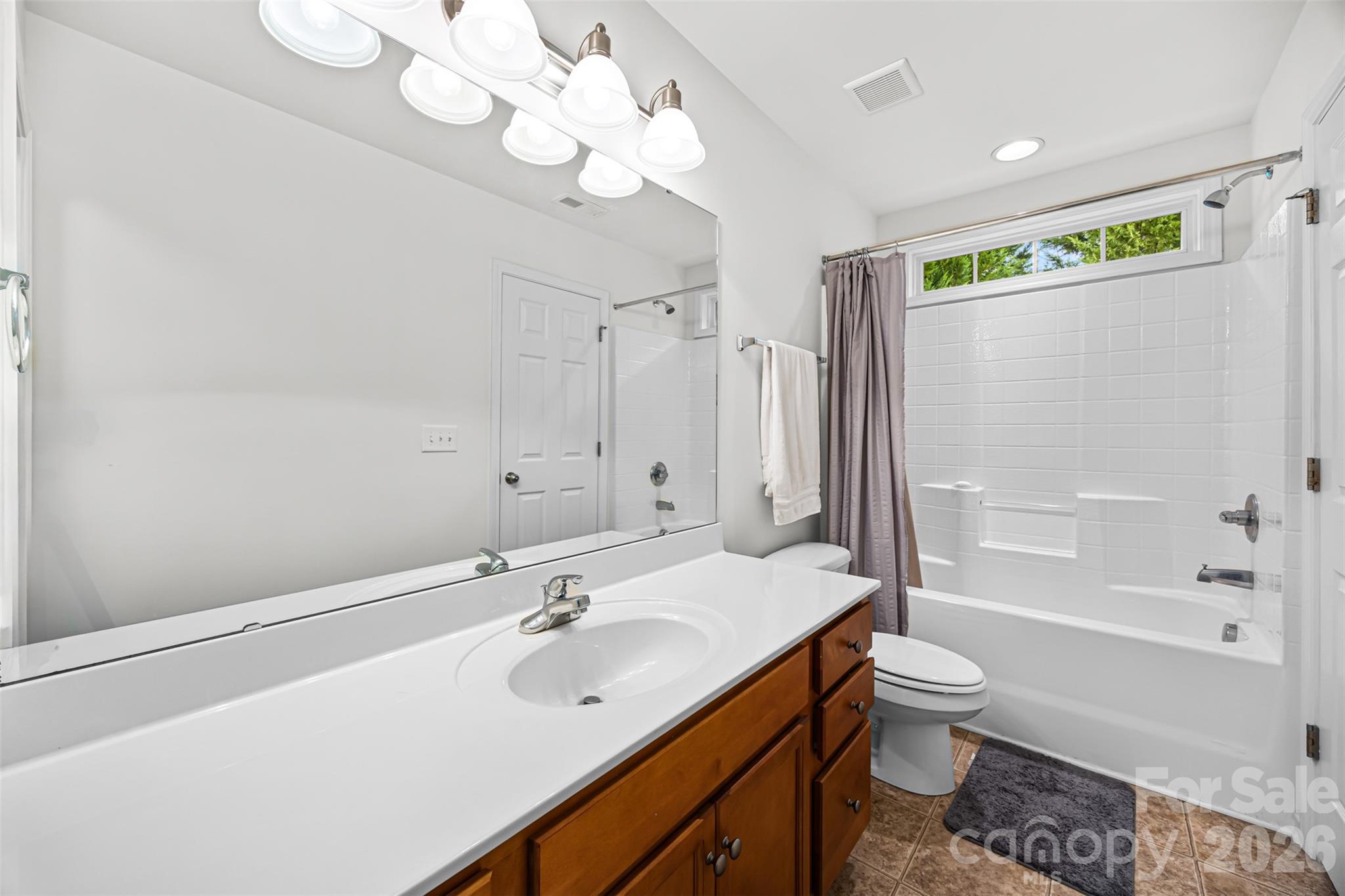 723 Winding Way Property Photo 22