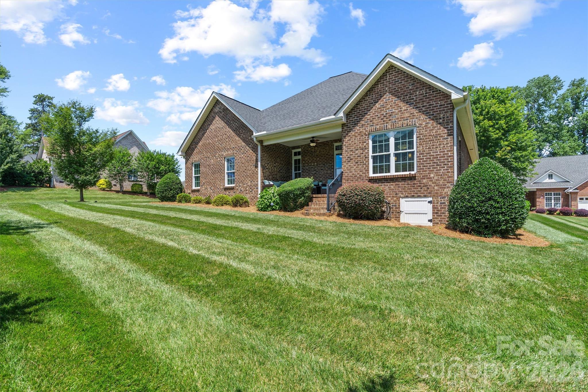 7882 Ballentrae Place Property Photo 28