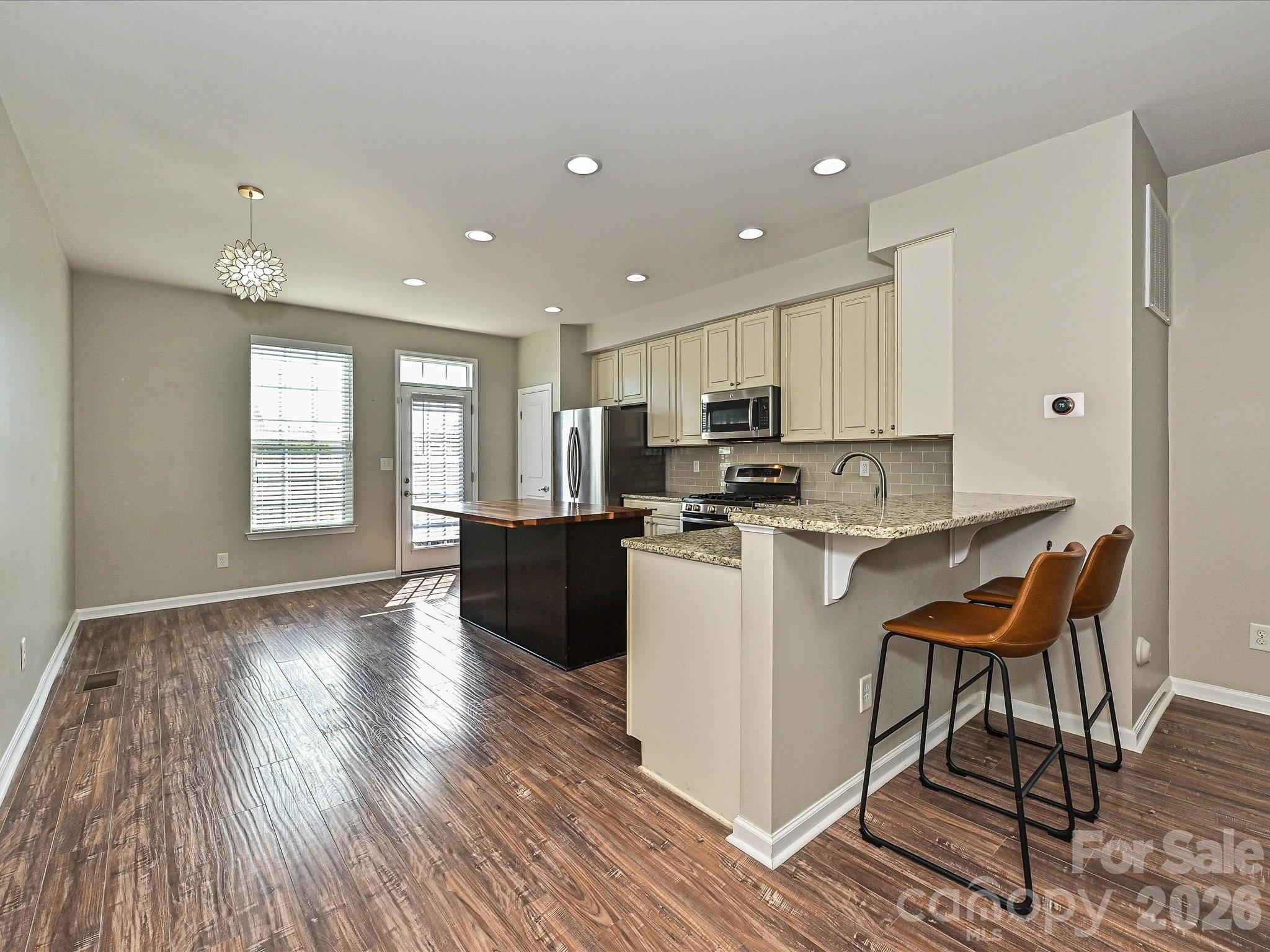 19791 Playwrights Way Property Photo 9