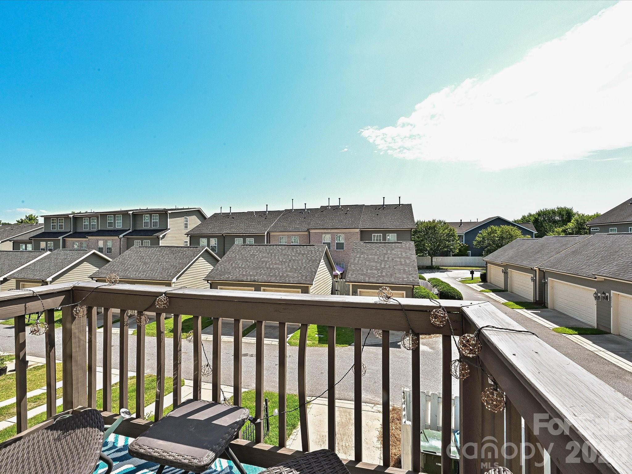 19791 Playwrights Way Property Photo 14