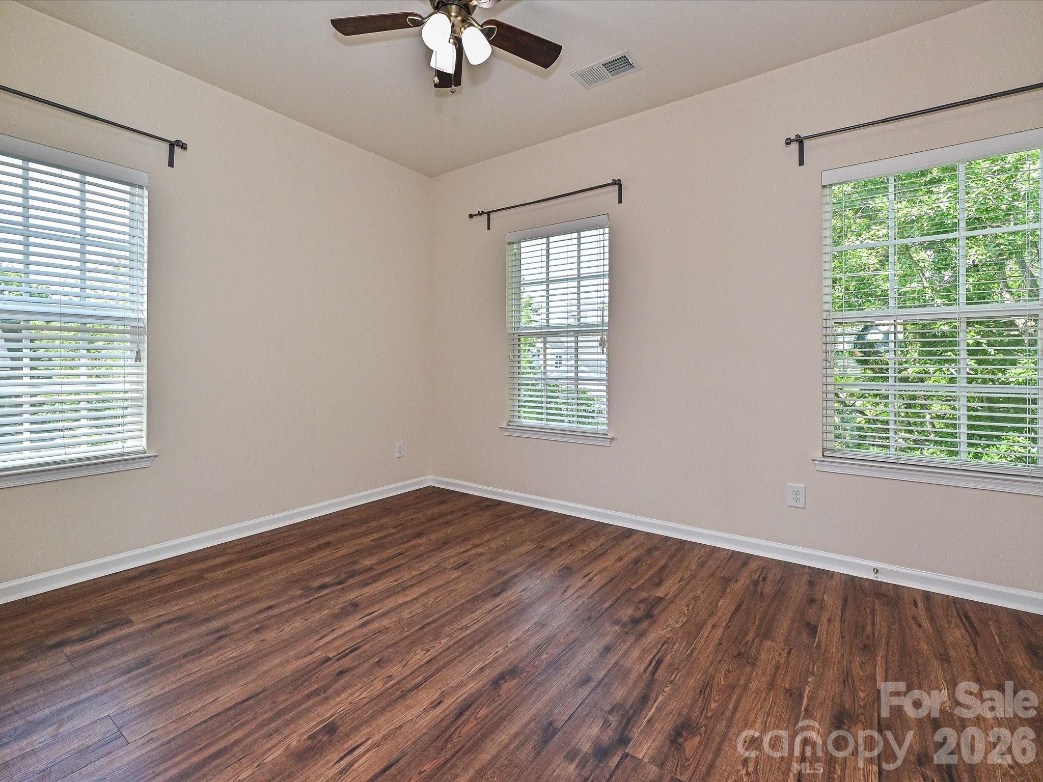 19791 Playwrights Way Property Photo 25