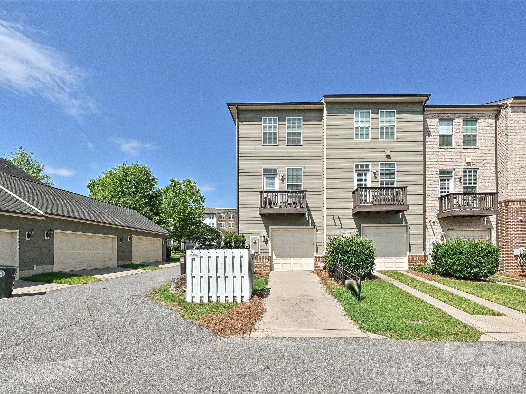 19791 Playwrights Way Property Photo 30