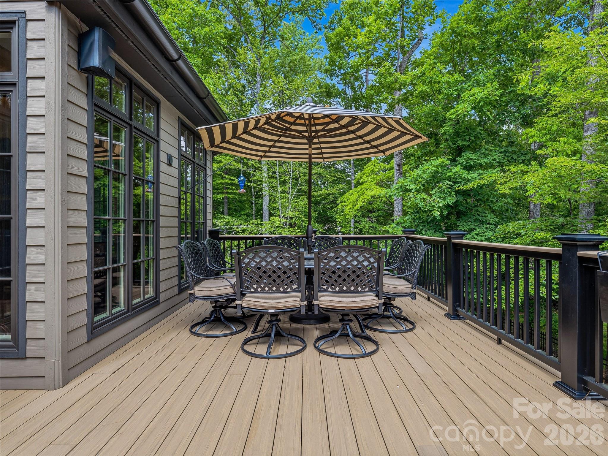 907 Kells Blue Court Property Photo 35