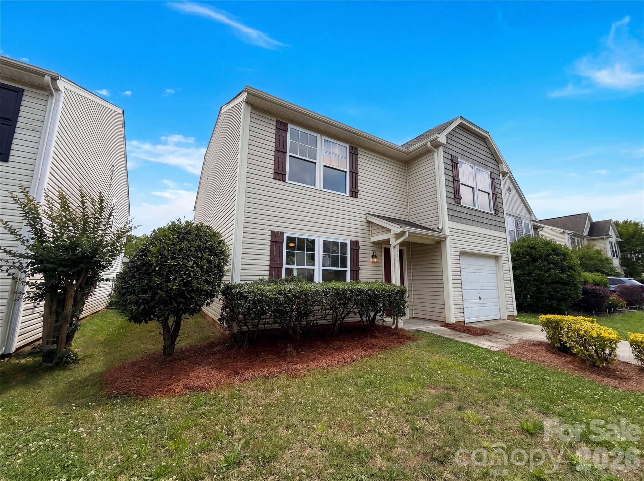 2534 Stream Bank Drive Property Photo 1
