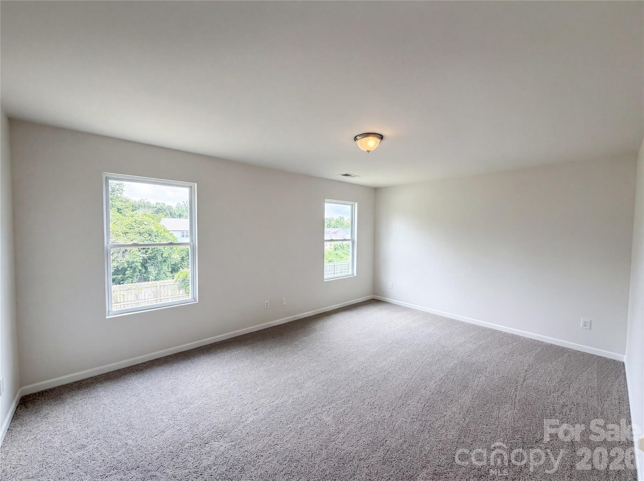 2534 Stream Bank Drive Property Photo 9