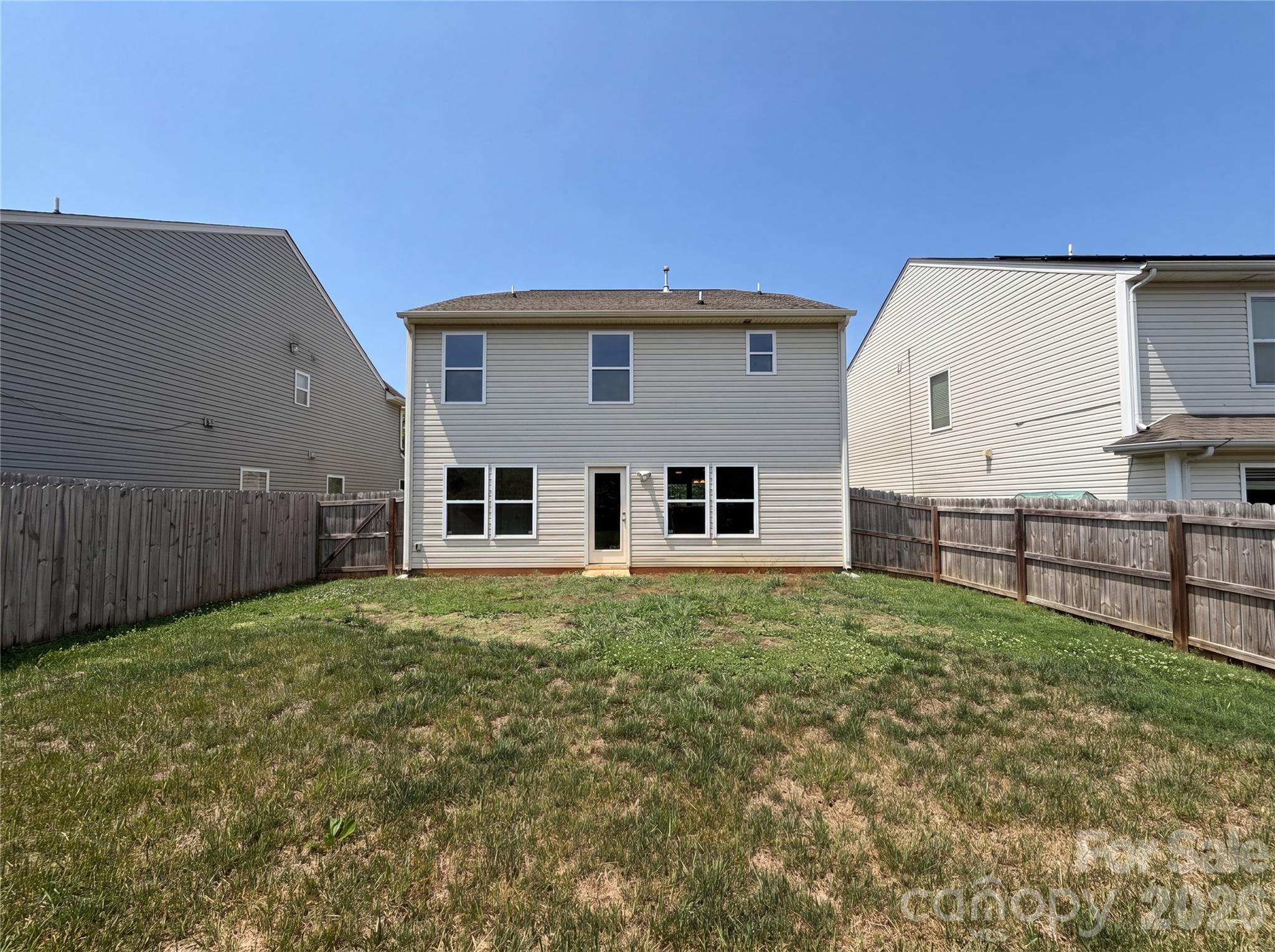 2534 Stream Bank Drive Property Photo 16