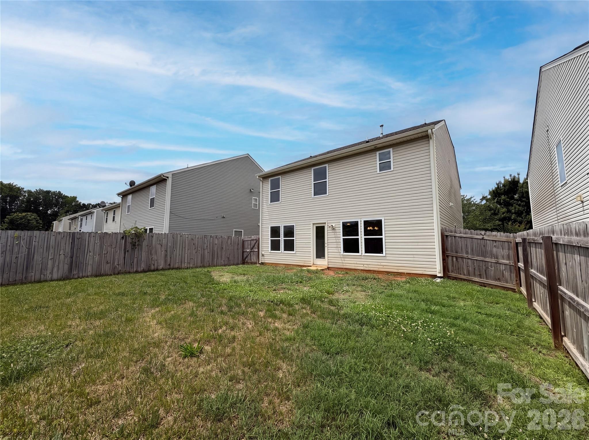 2534 Stream Bank Drive Property Photo 17