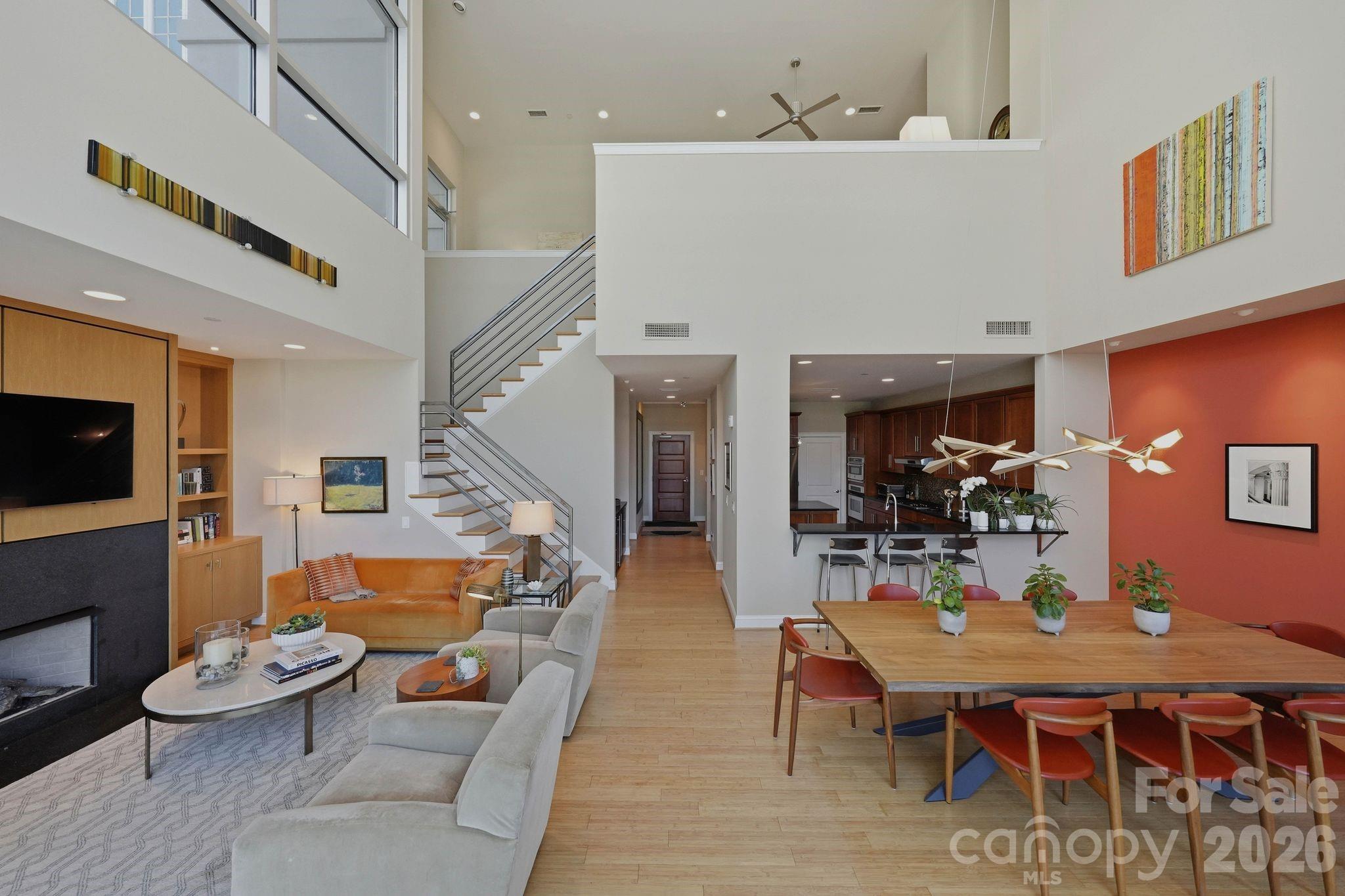 435 S Tryon Street 904 Property Photo 16