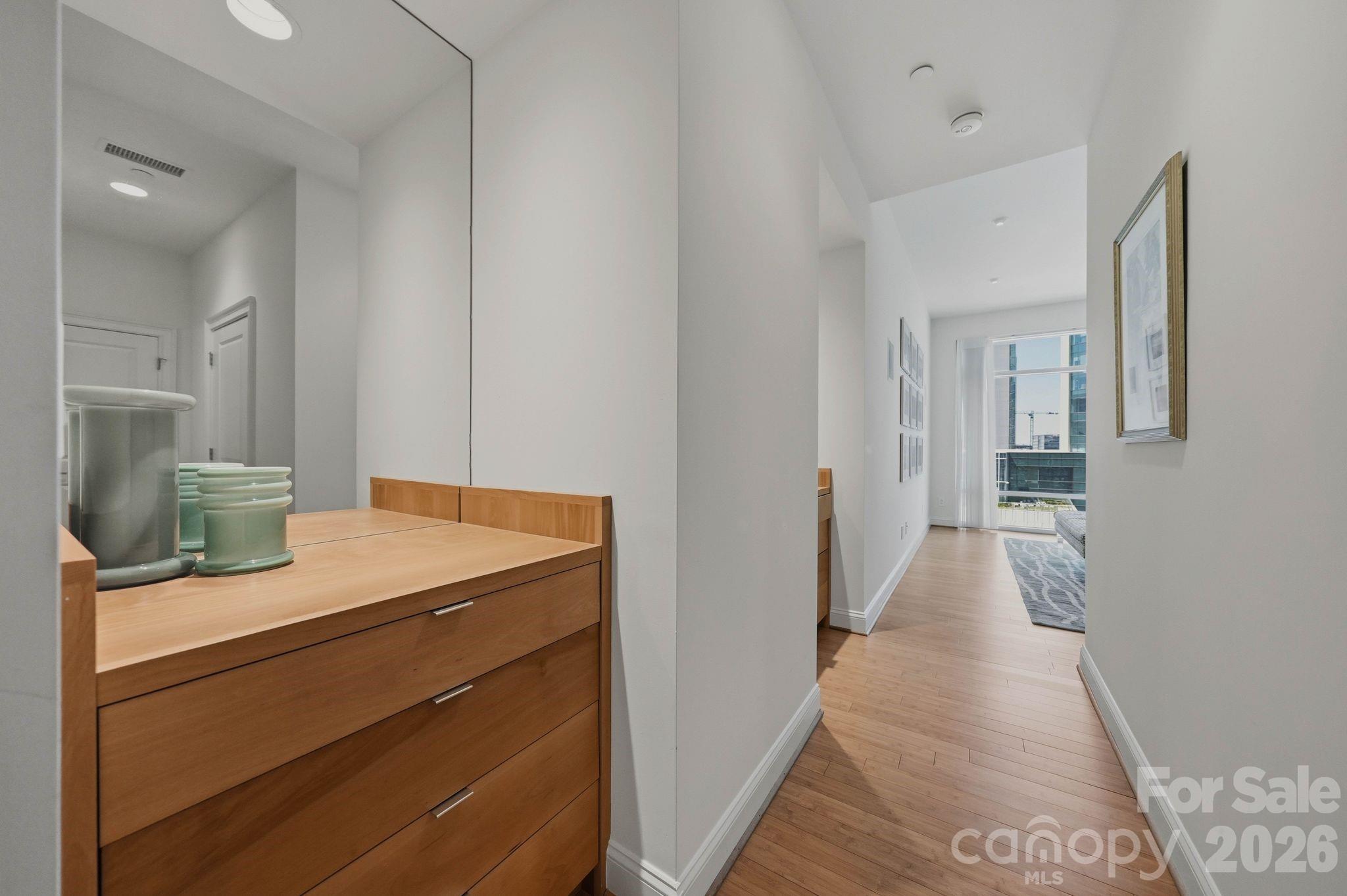435 S Tryon Street 904 Property Photo 17