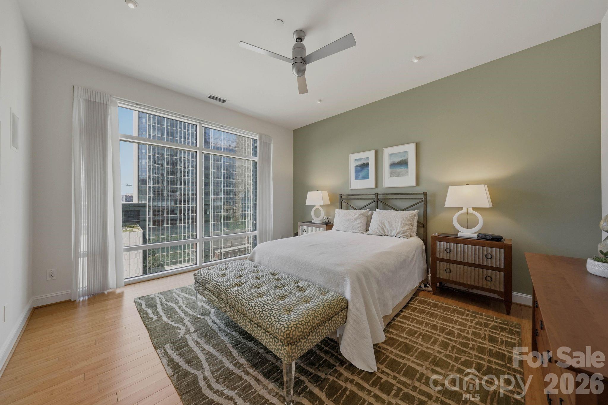 435 S Tryon Street 904 Property Photo 18