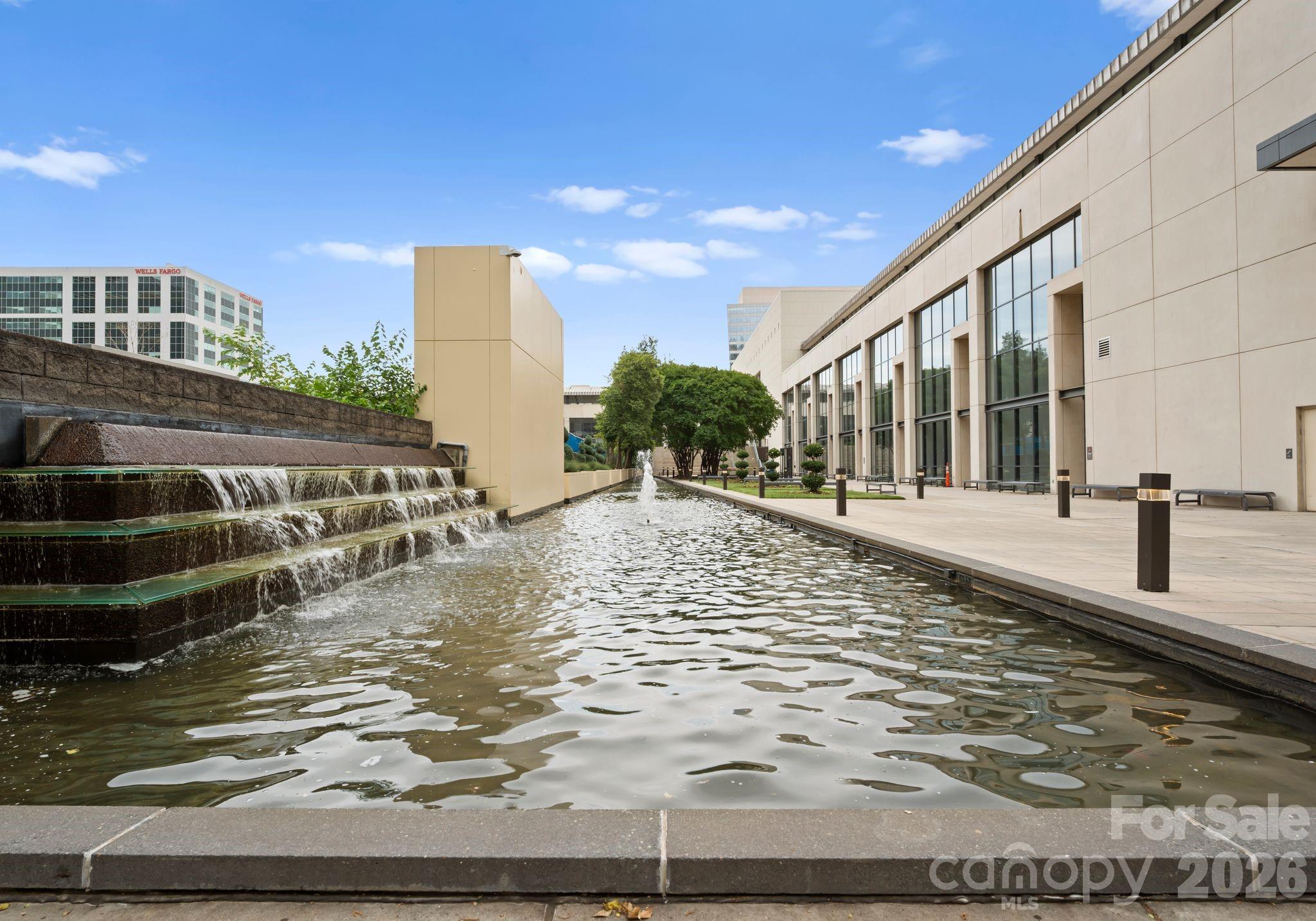 435 S Tryon Street 904 Property Photo 40