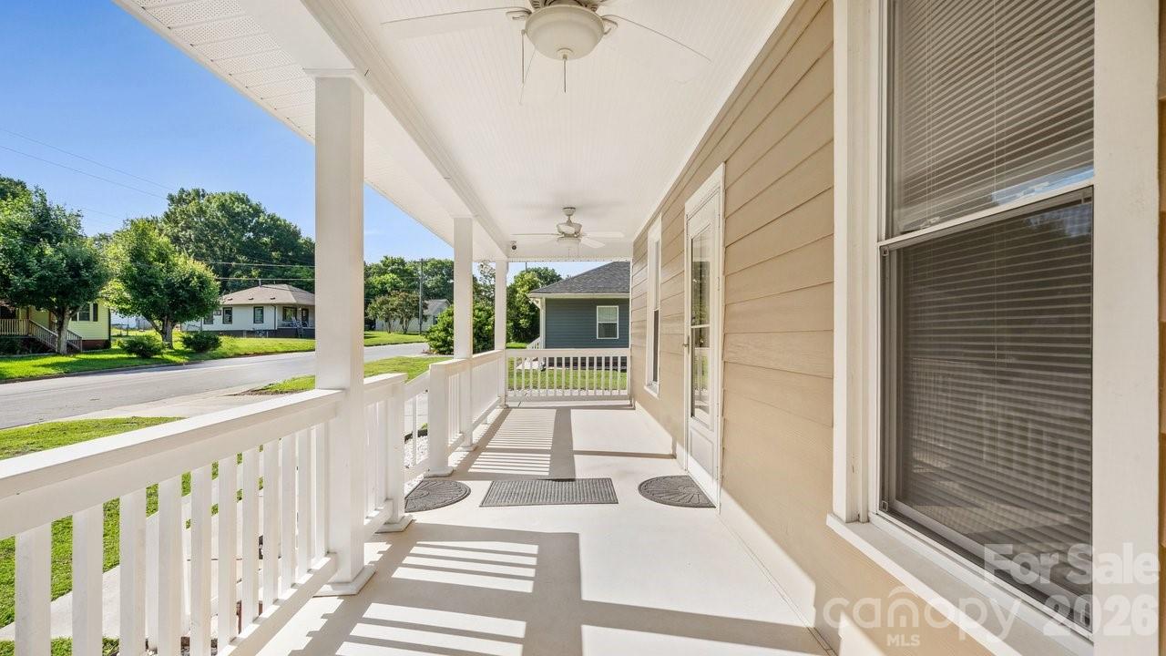 109 Globe Street Property Photo 4