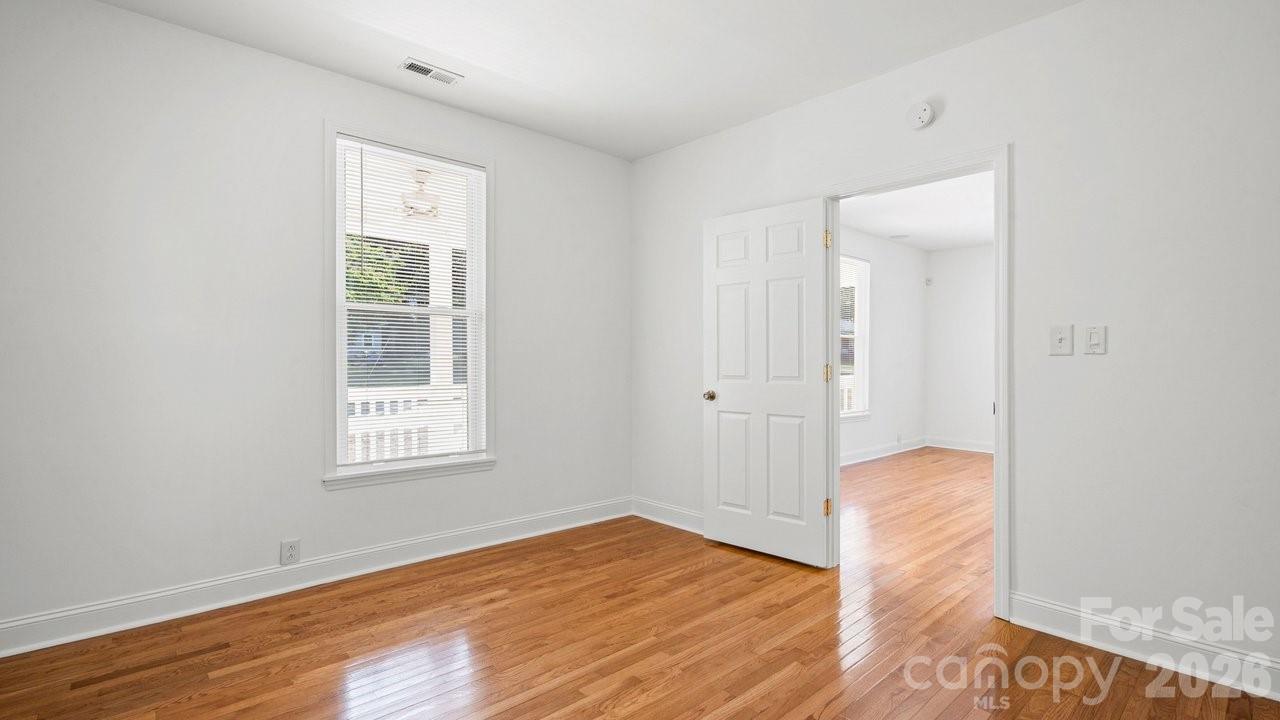 109 Globe Street Property Photo 8