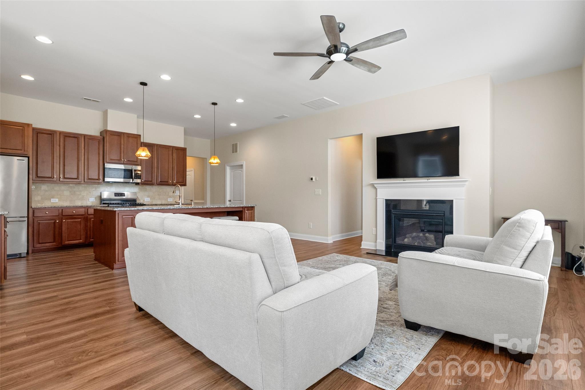 1408 Native Diver Lane Property Photo 6