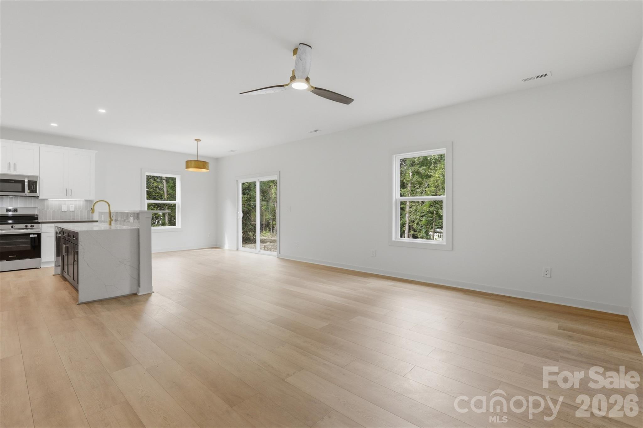 9472 Caddell Road Property Photo 5