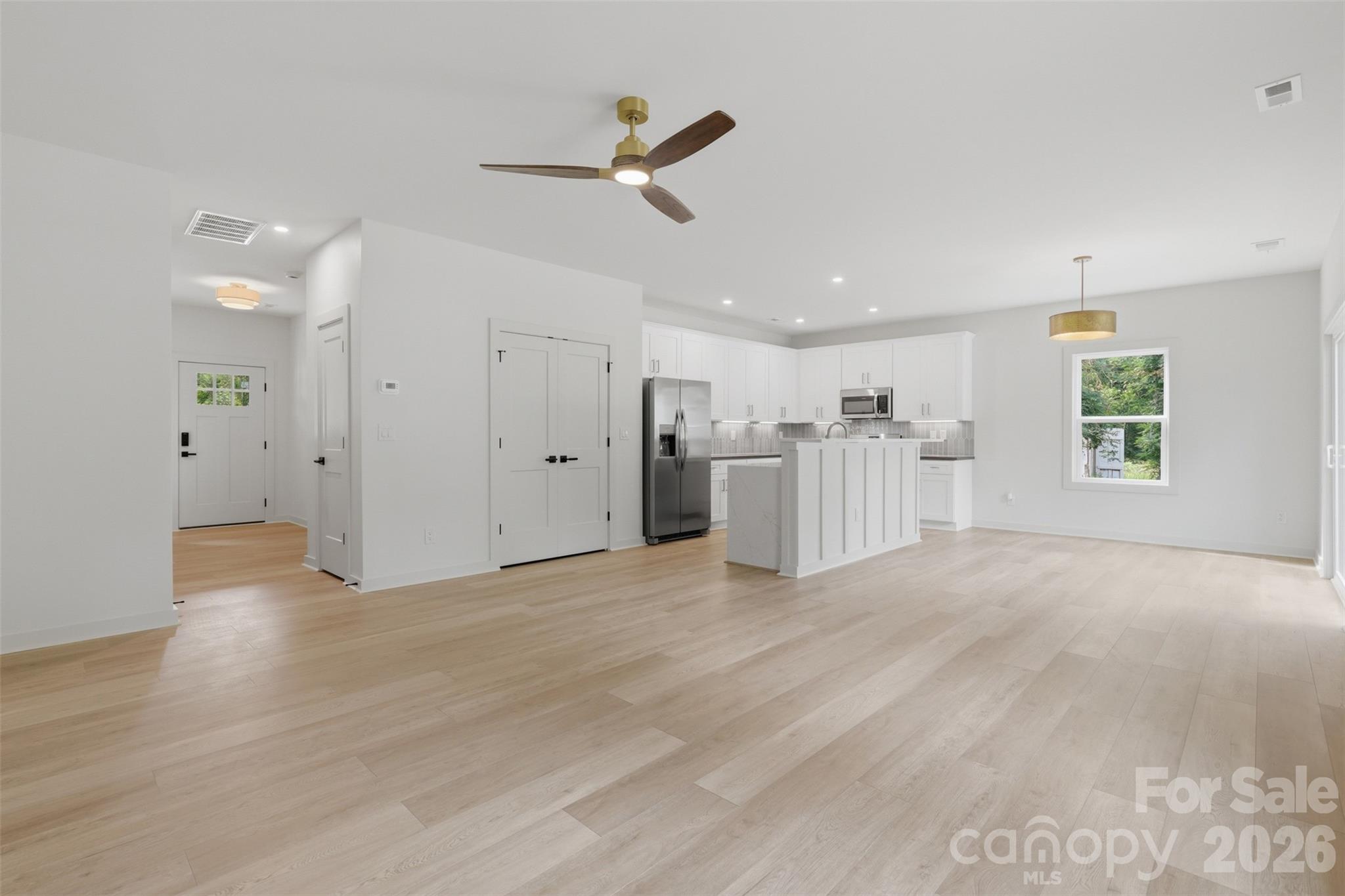 9472 Caddell Road Property Photo 6
