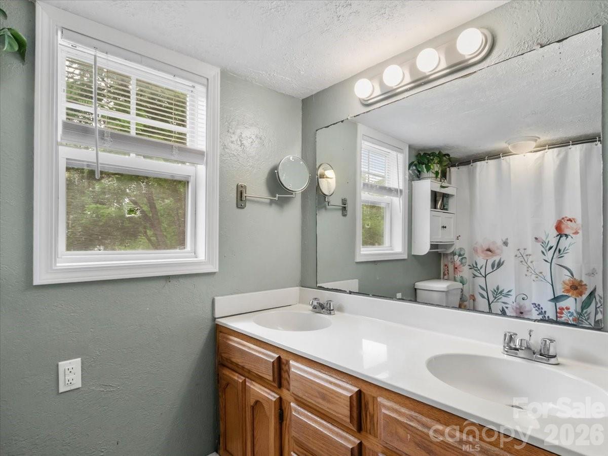 140 Locust Grove Road Property Photo 17