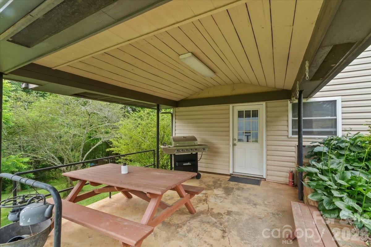 140 Locust Grove Road Property Photo 27