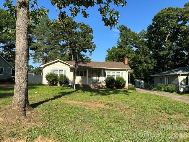 411 Woodside Drive Property Photo 1
