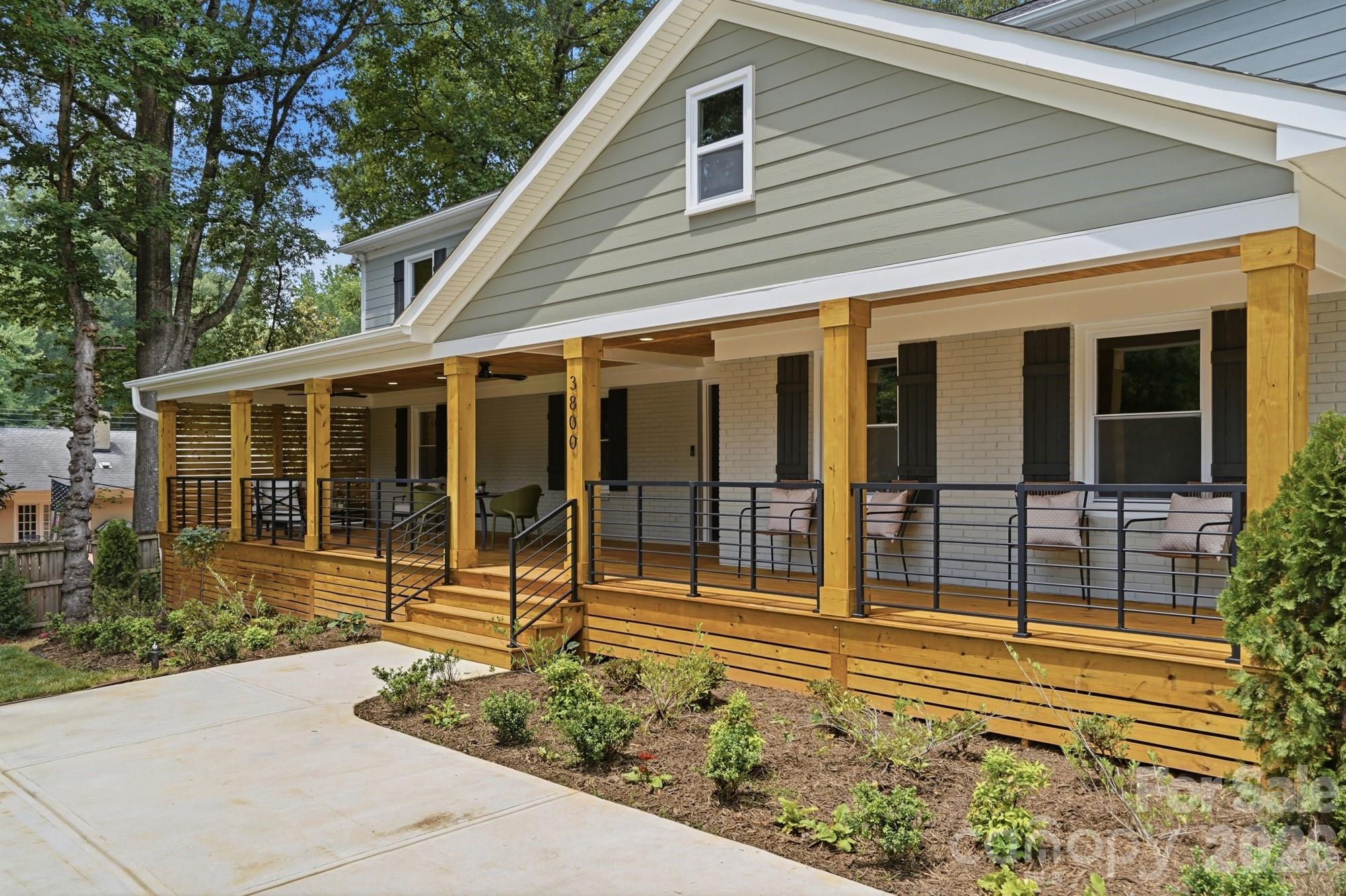 3800 Lovett Circle Property Photo 1