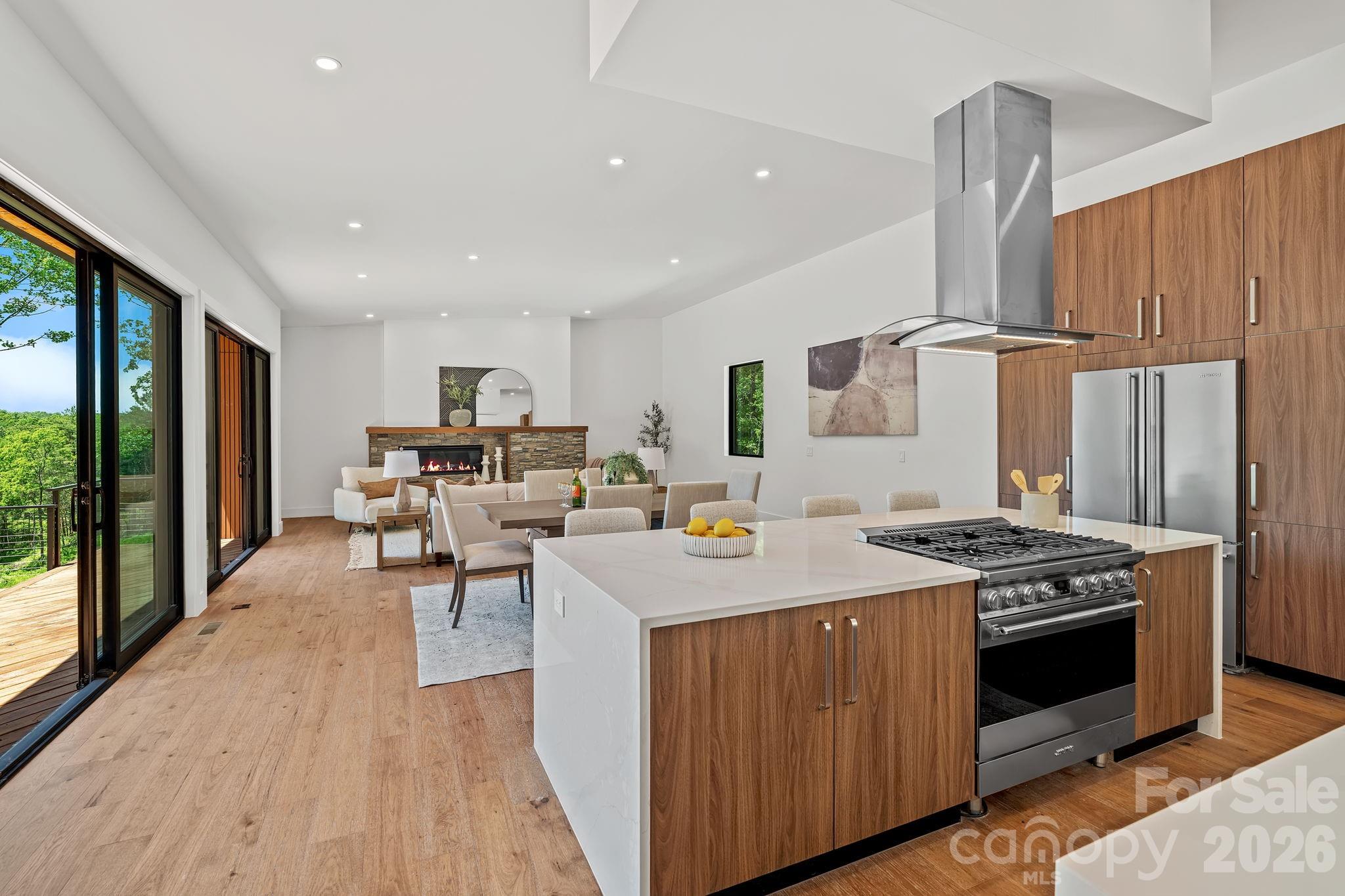 200 Manchester Way Property Photo 13