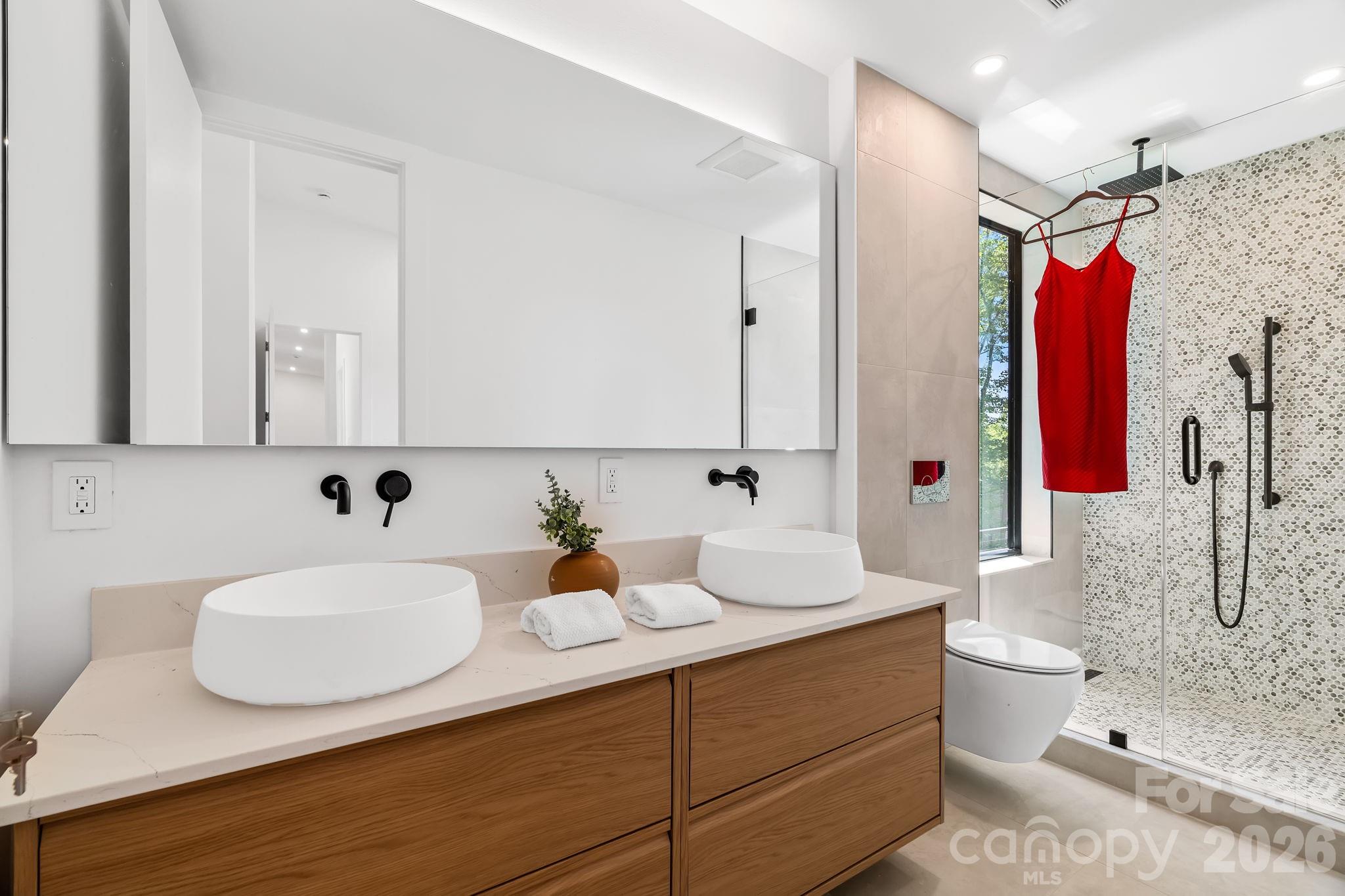 200 Manchester Way Property Photo 22