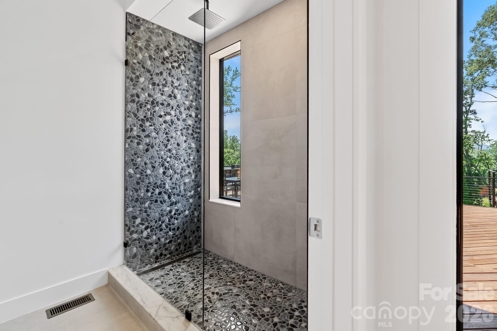 200 Manchester Way Property Photo 29
