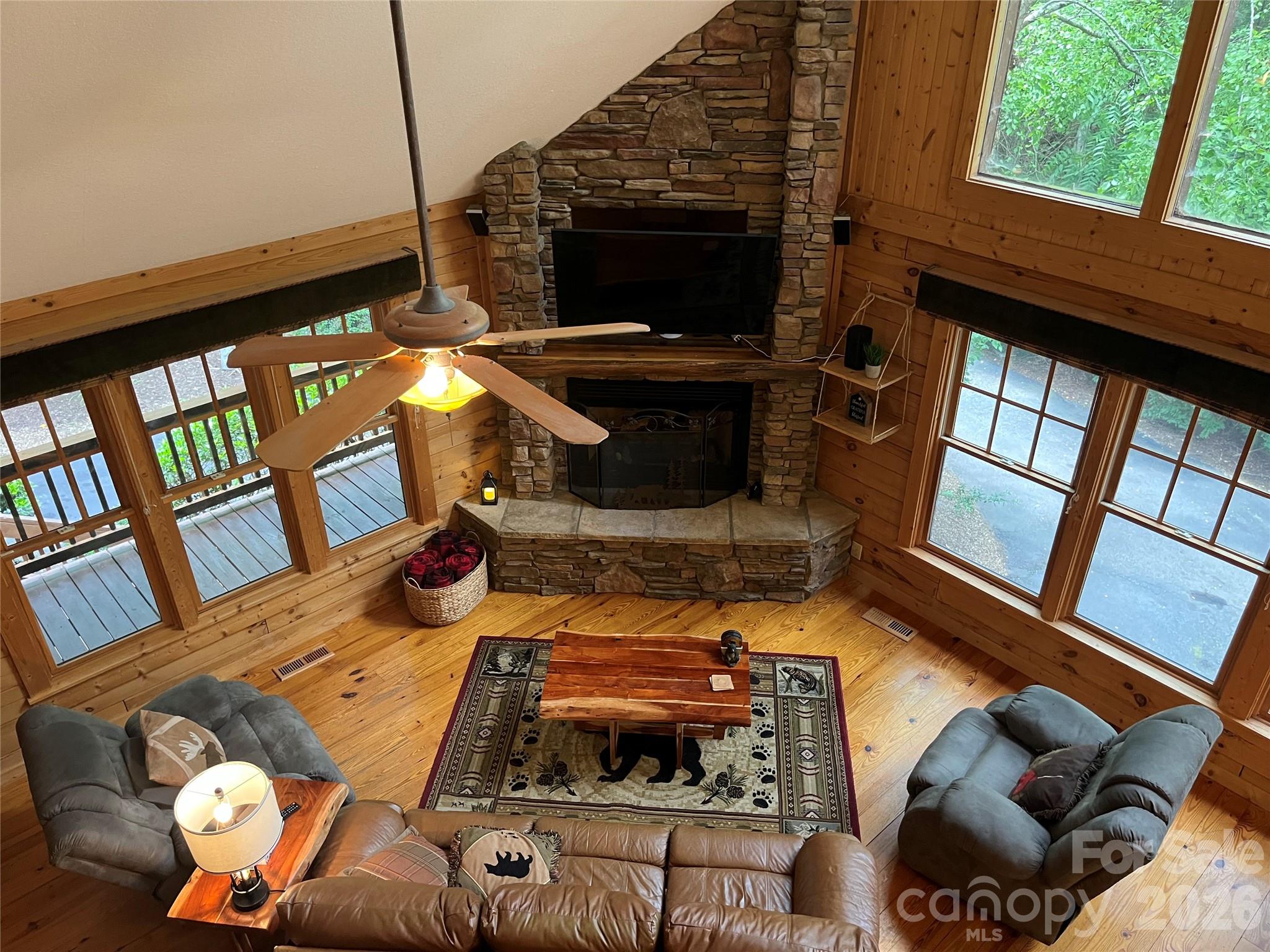 136 Dalton Court Property Photo 23