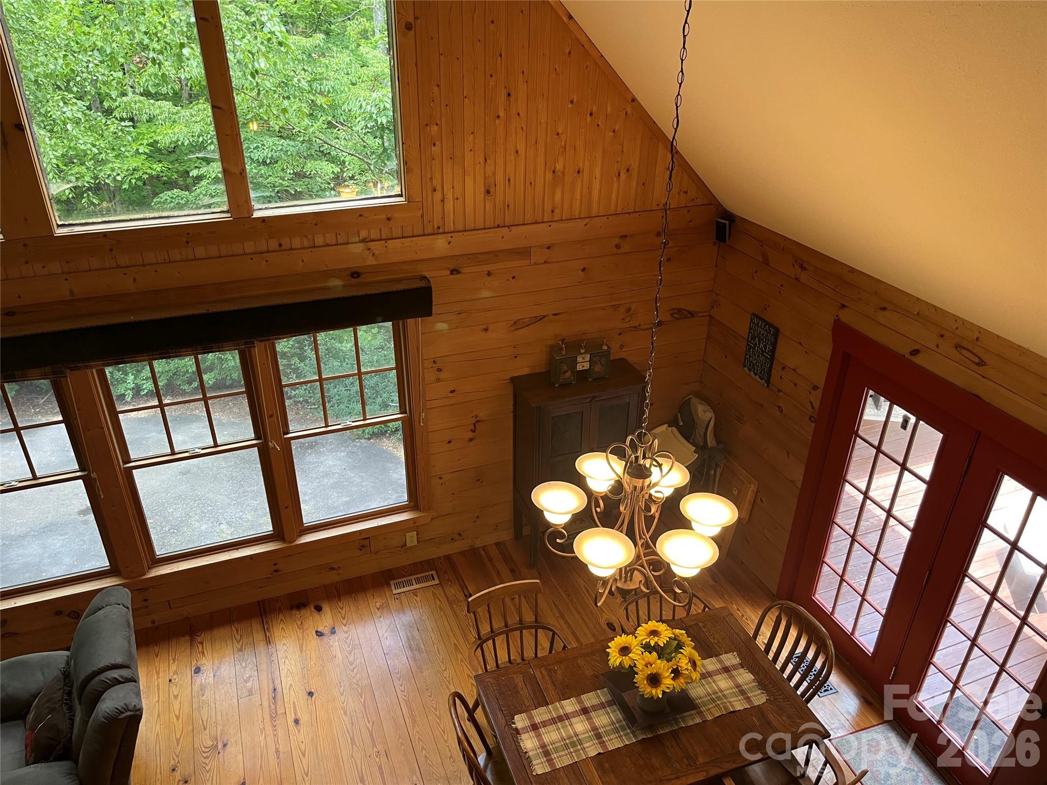 136 Dalton Court Property Photo 24