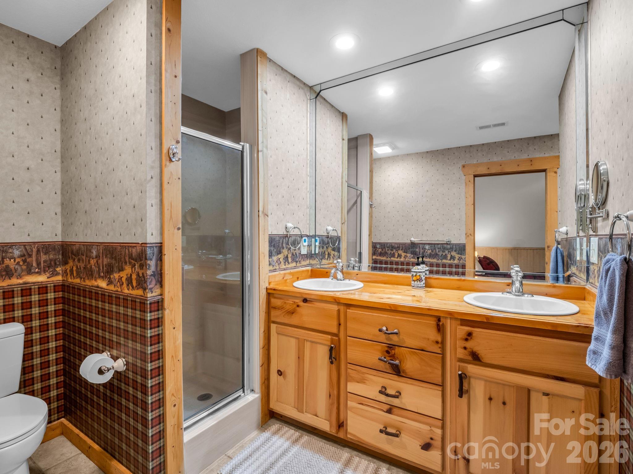 136 Dalton Court Property Photo 28