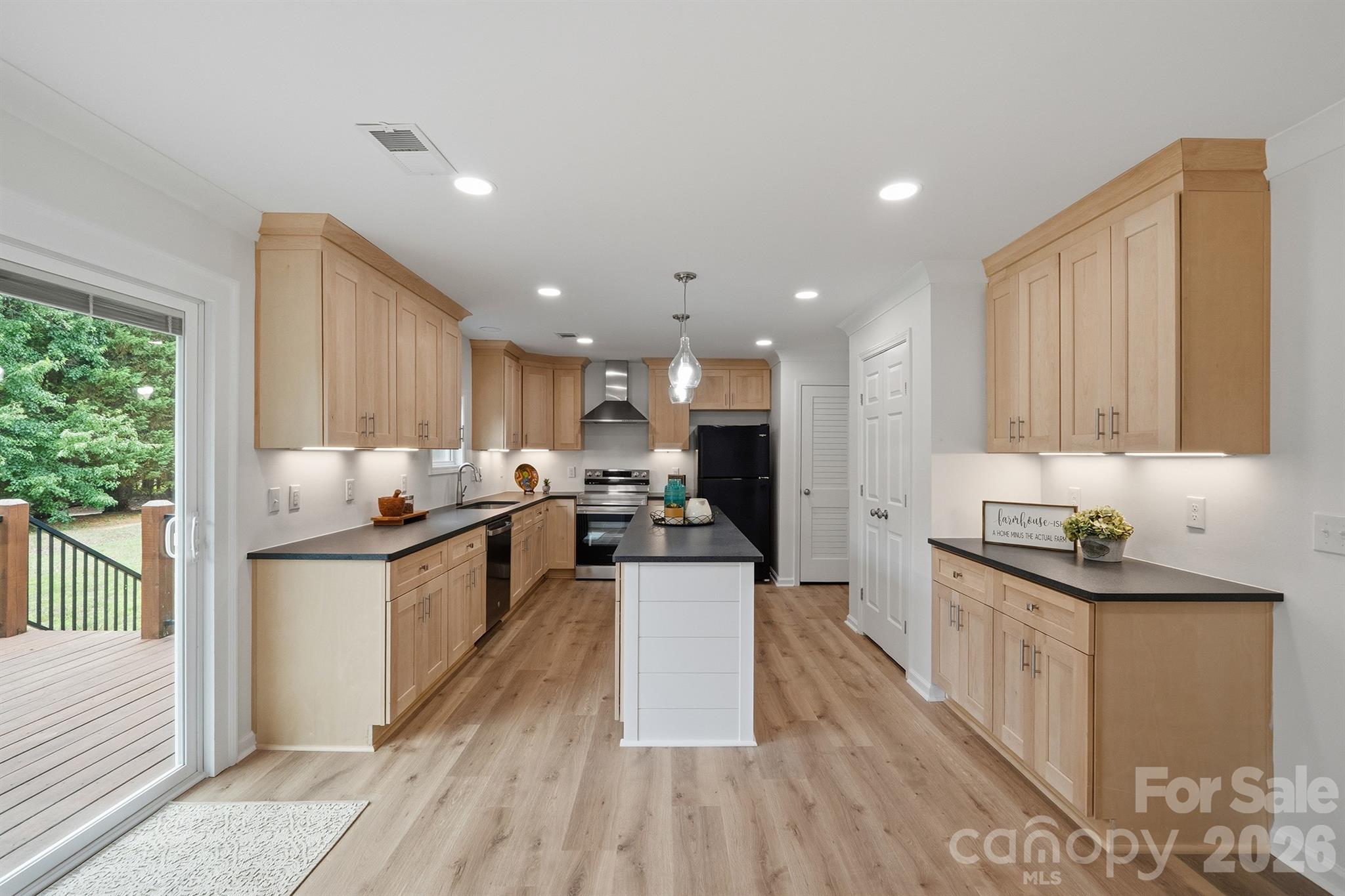 7553 Katherine Drive Property Photo 1