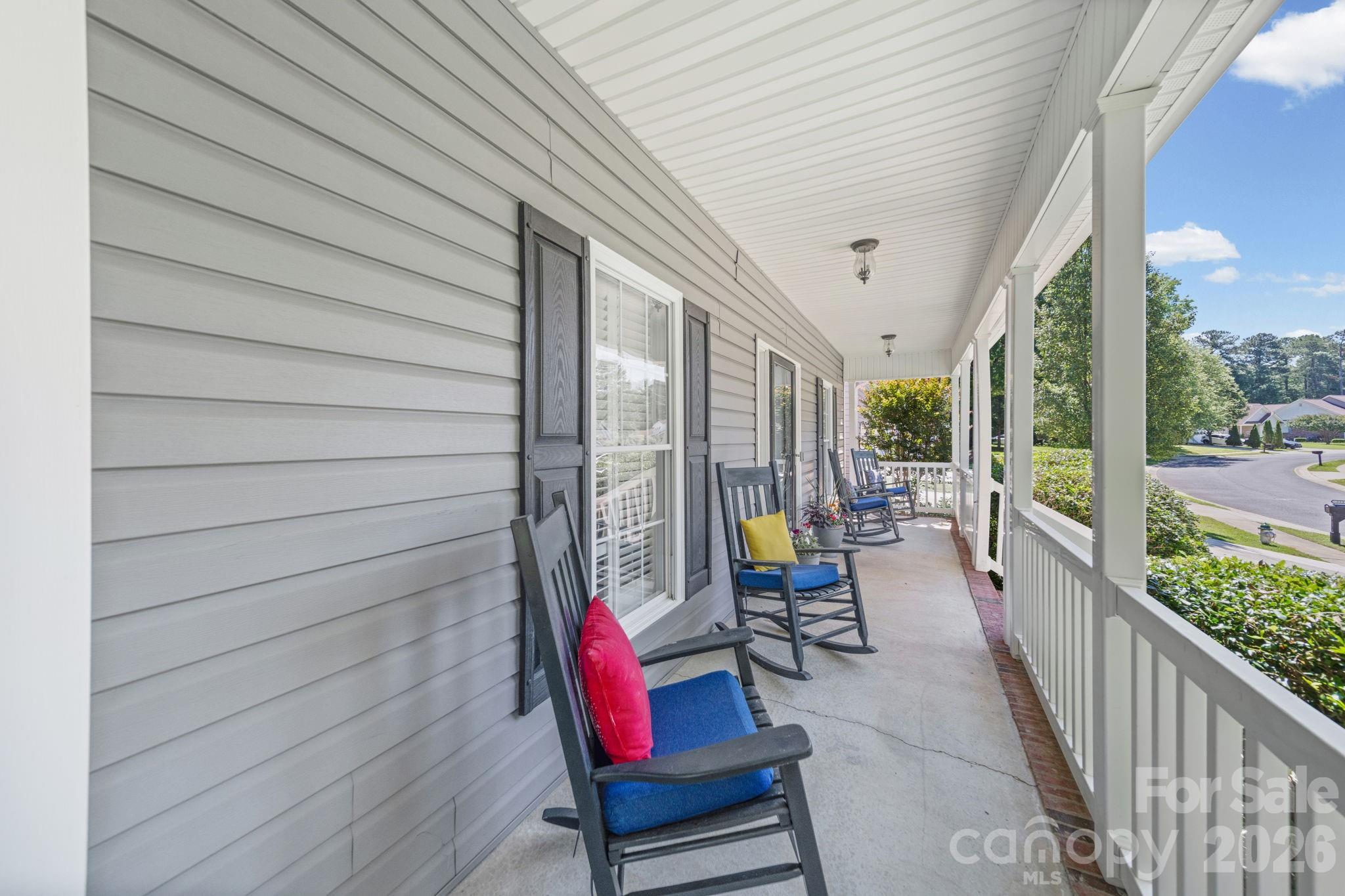 2340 Keswick Lane Property Photo 6