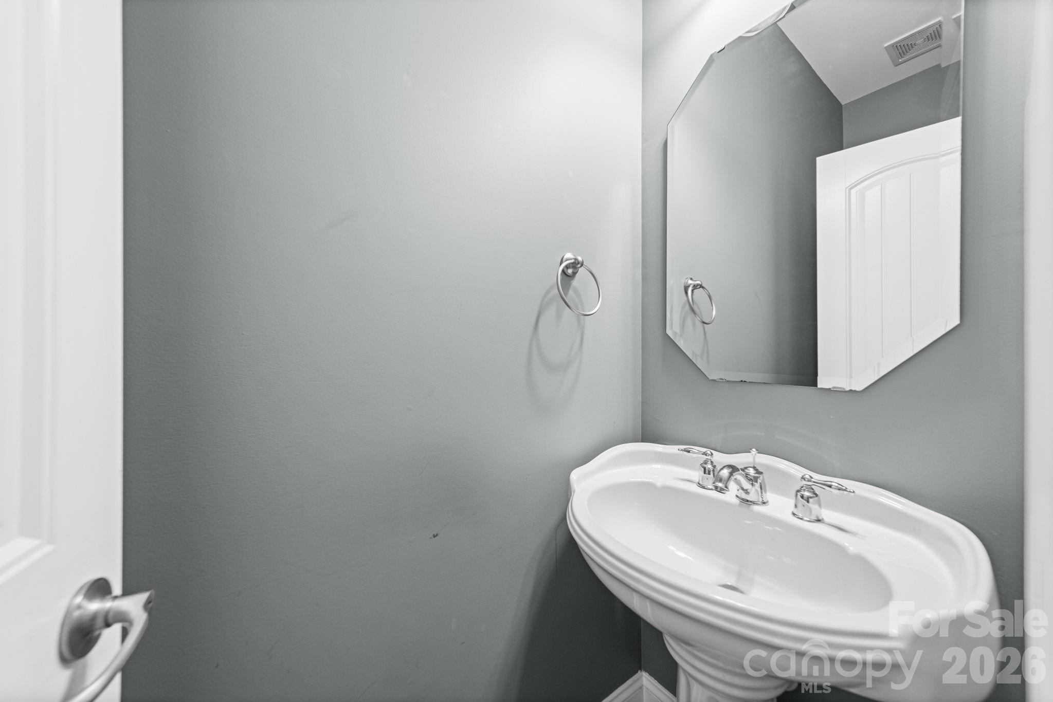 2340 Keswick Lane Property Photo 15