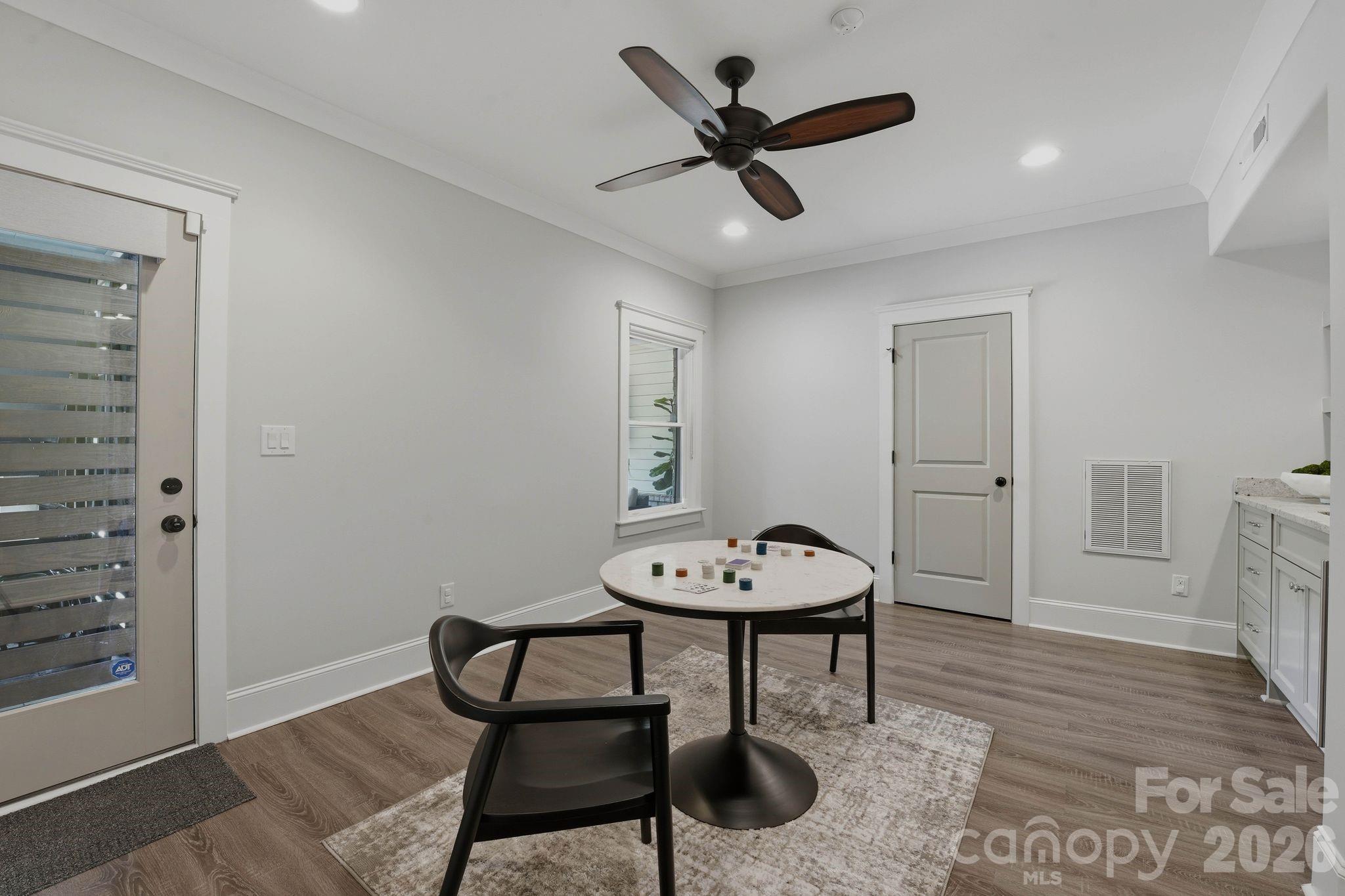 812 Ideal Way Property Photo 37