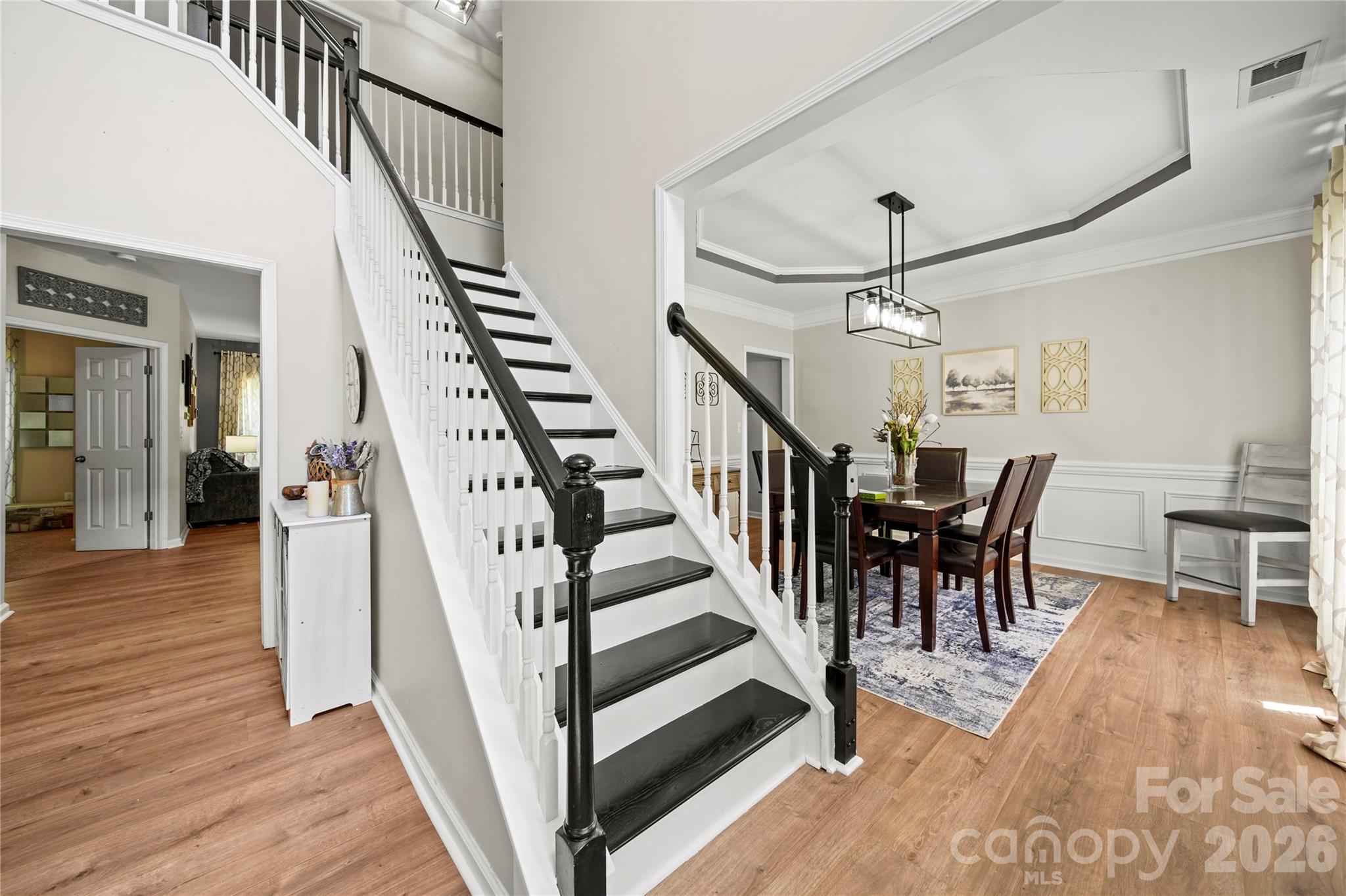 8465 Mossy Cup Trail Property Photo 4